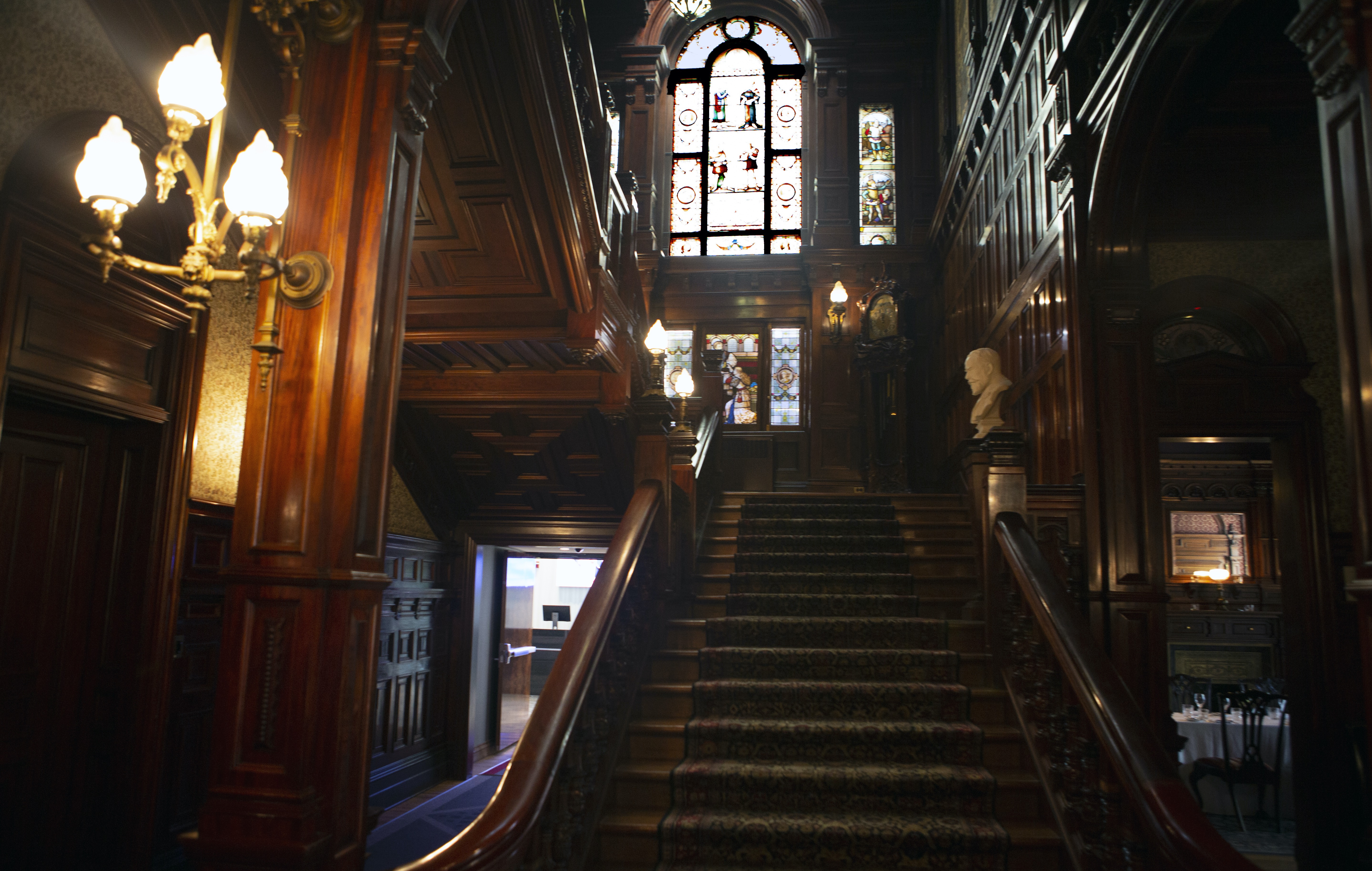 Le Mount Stephen grand staircase Le Mount Stephen grand staircase