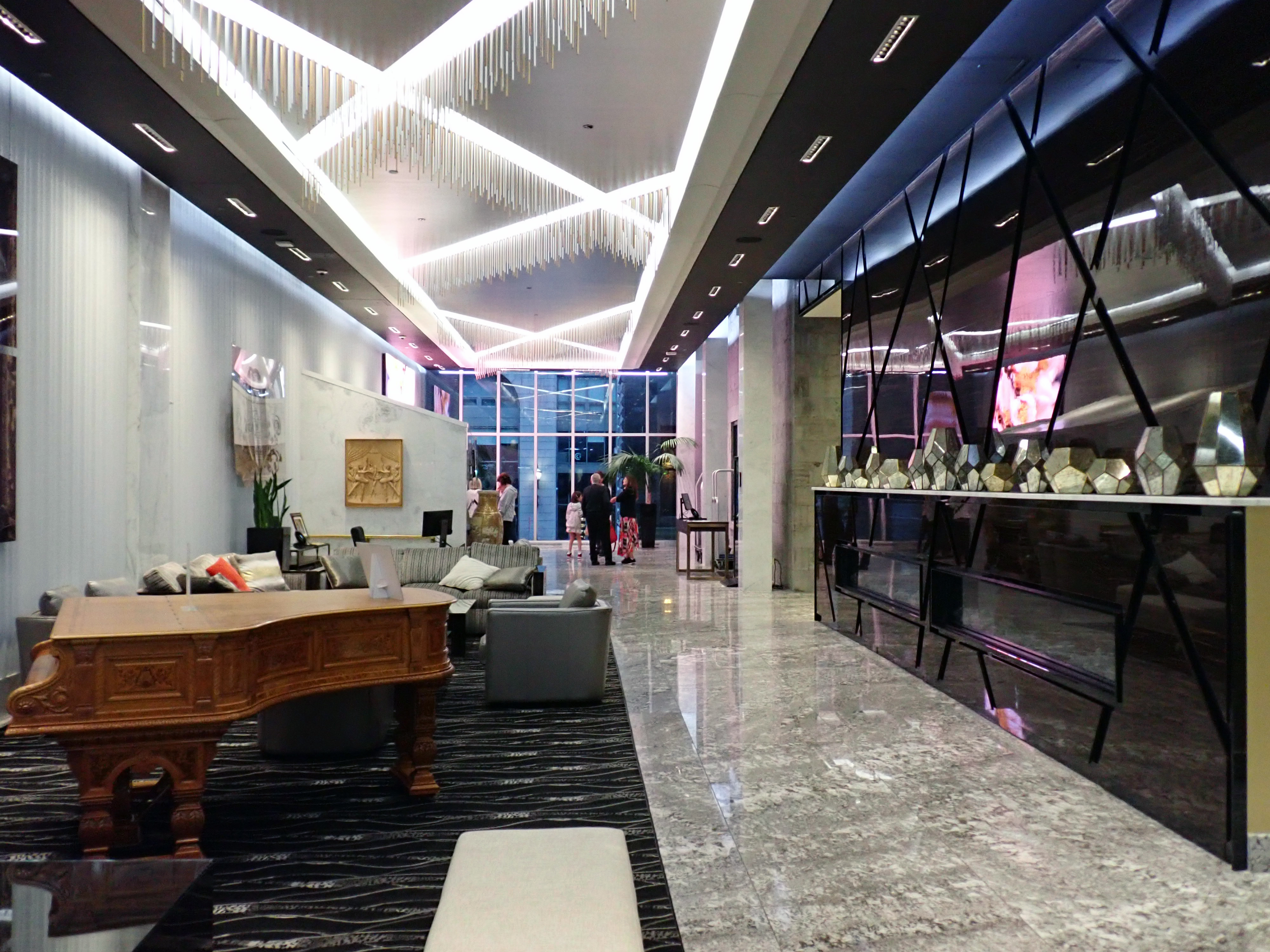 Le Mount Stephen lobby Le Mount Stephen lobby