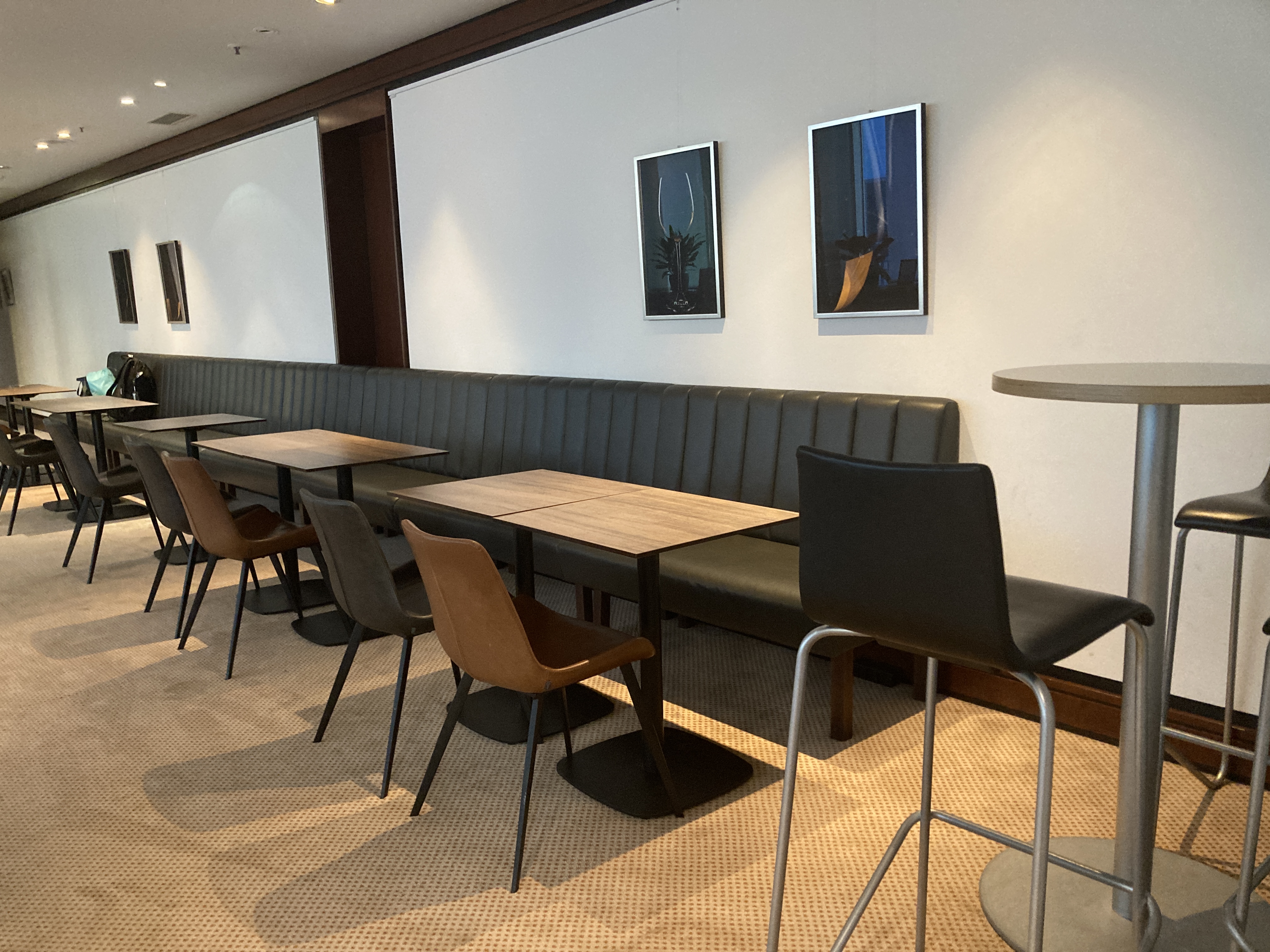 LuxxLounge Frankfurt FRA cafe seating LuxxLounge Frankfurt FRA cafe seating