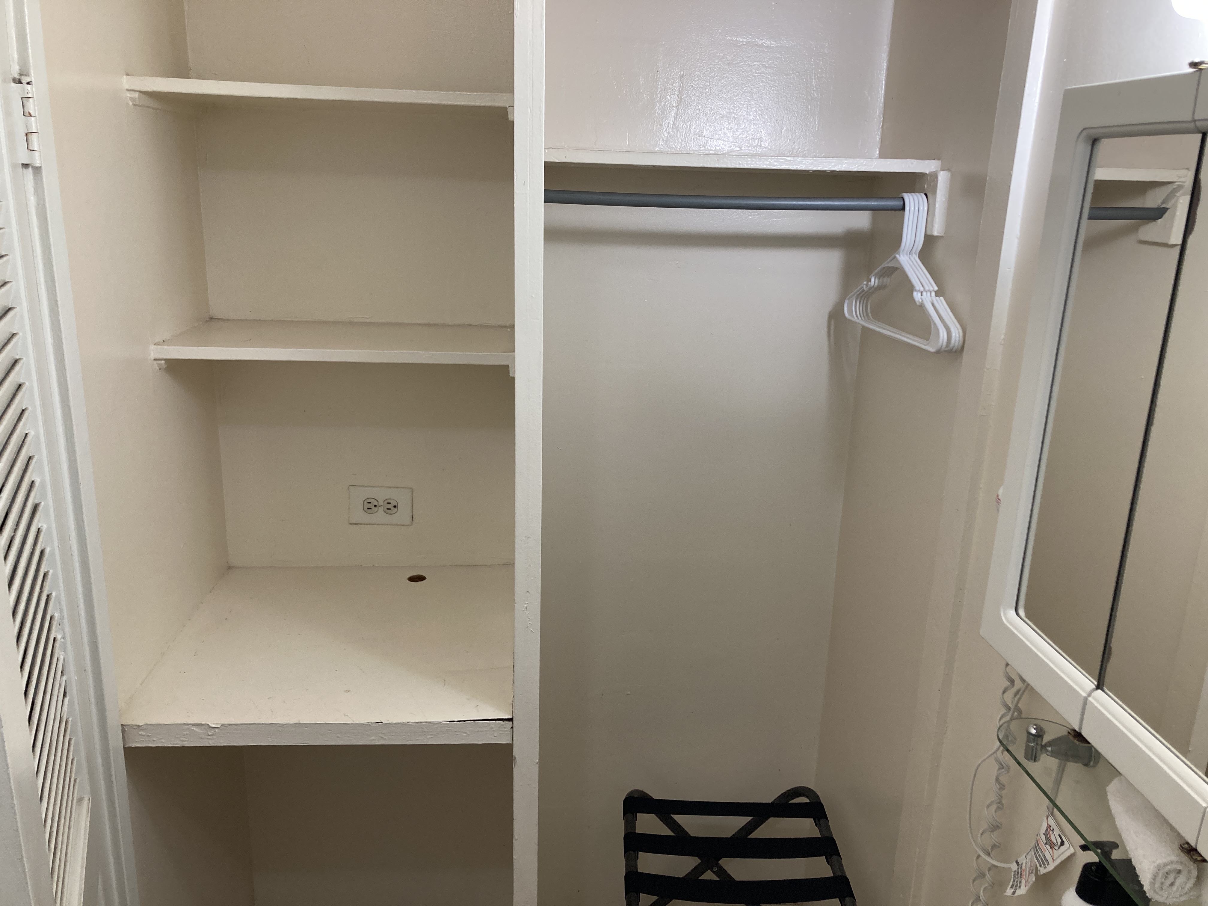 Pacific Marina Inn closet