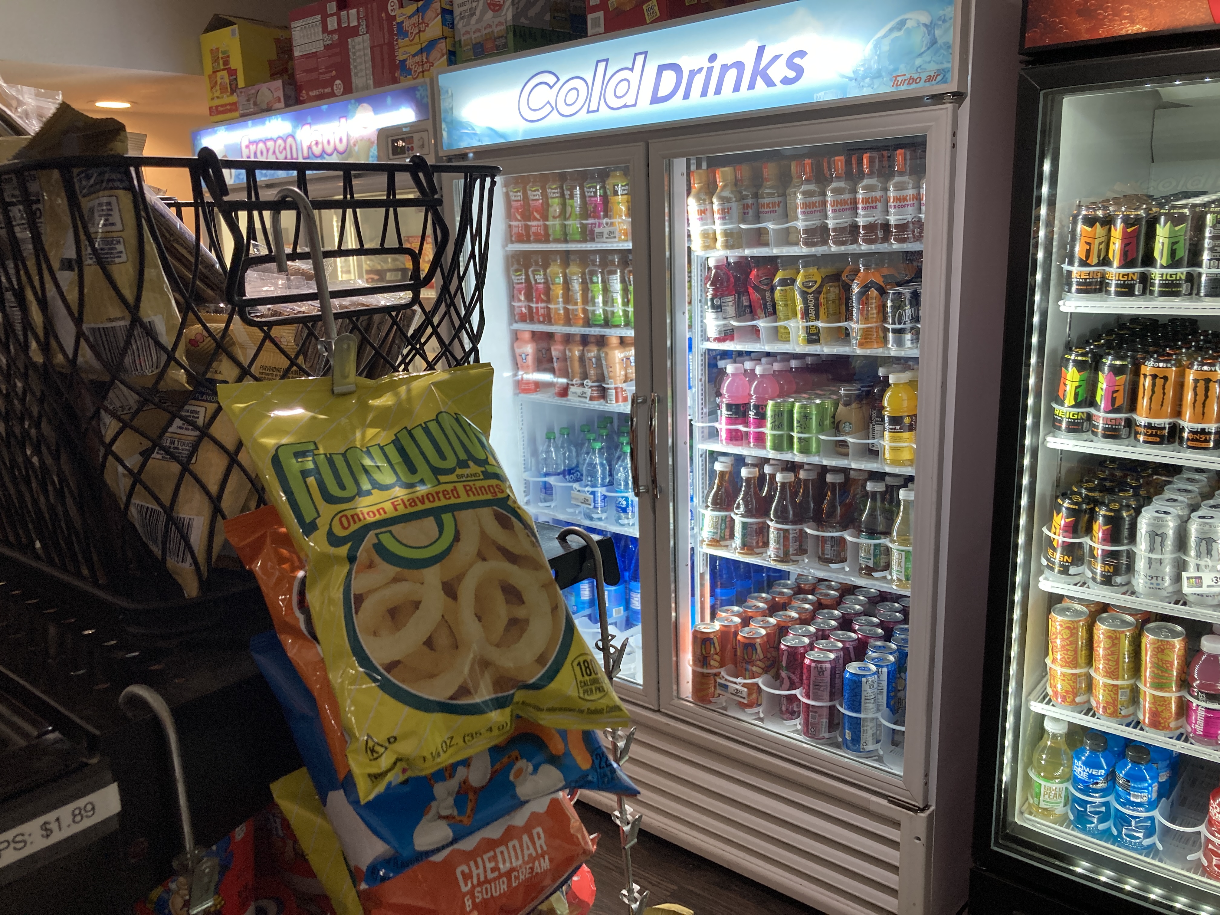 Pacific Marina Inn snack shop
