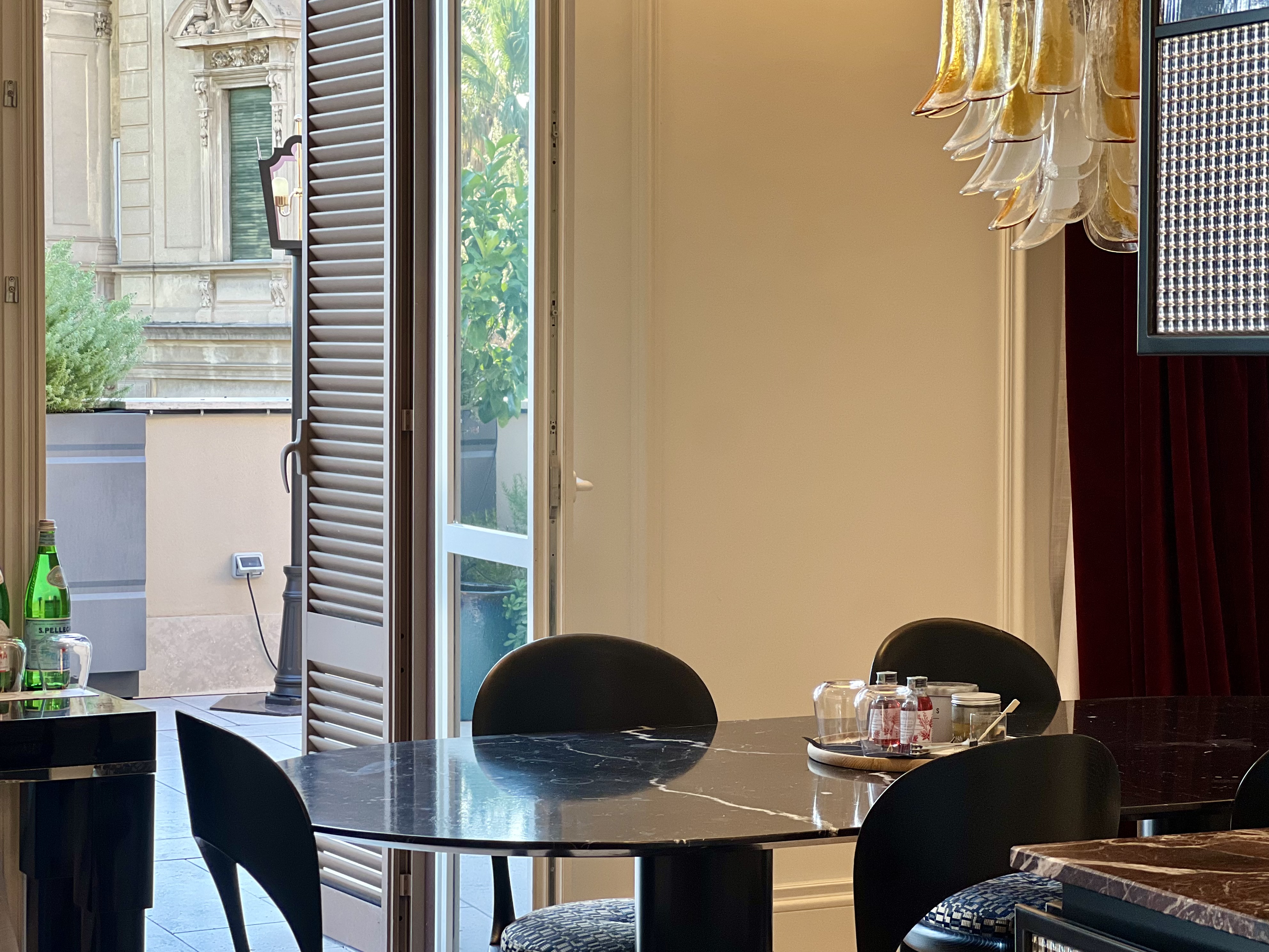 W Rome EWOW dining area
