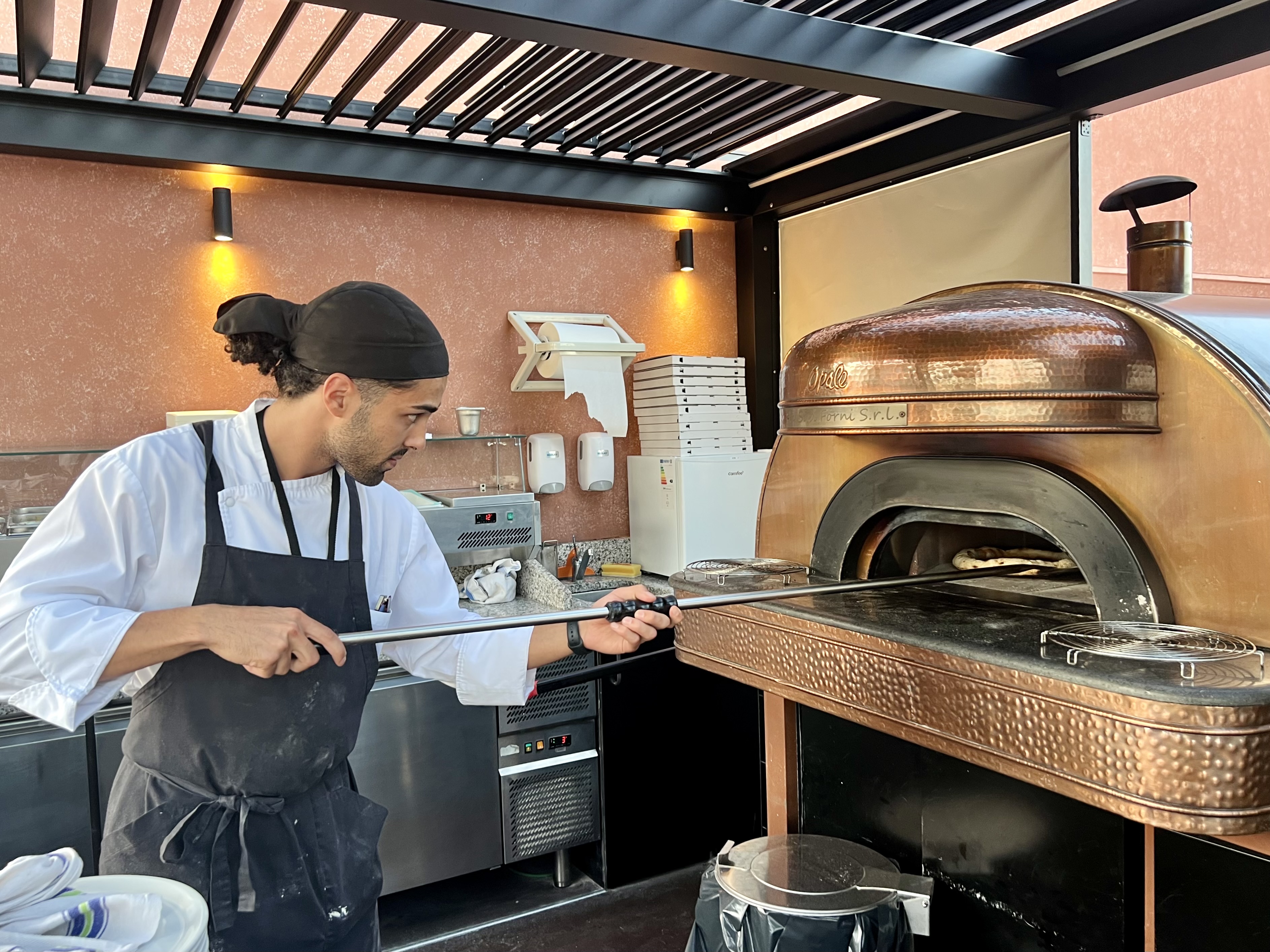W Rome FnB Seu Pizza oven