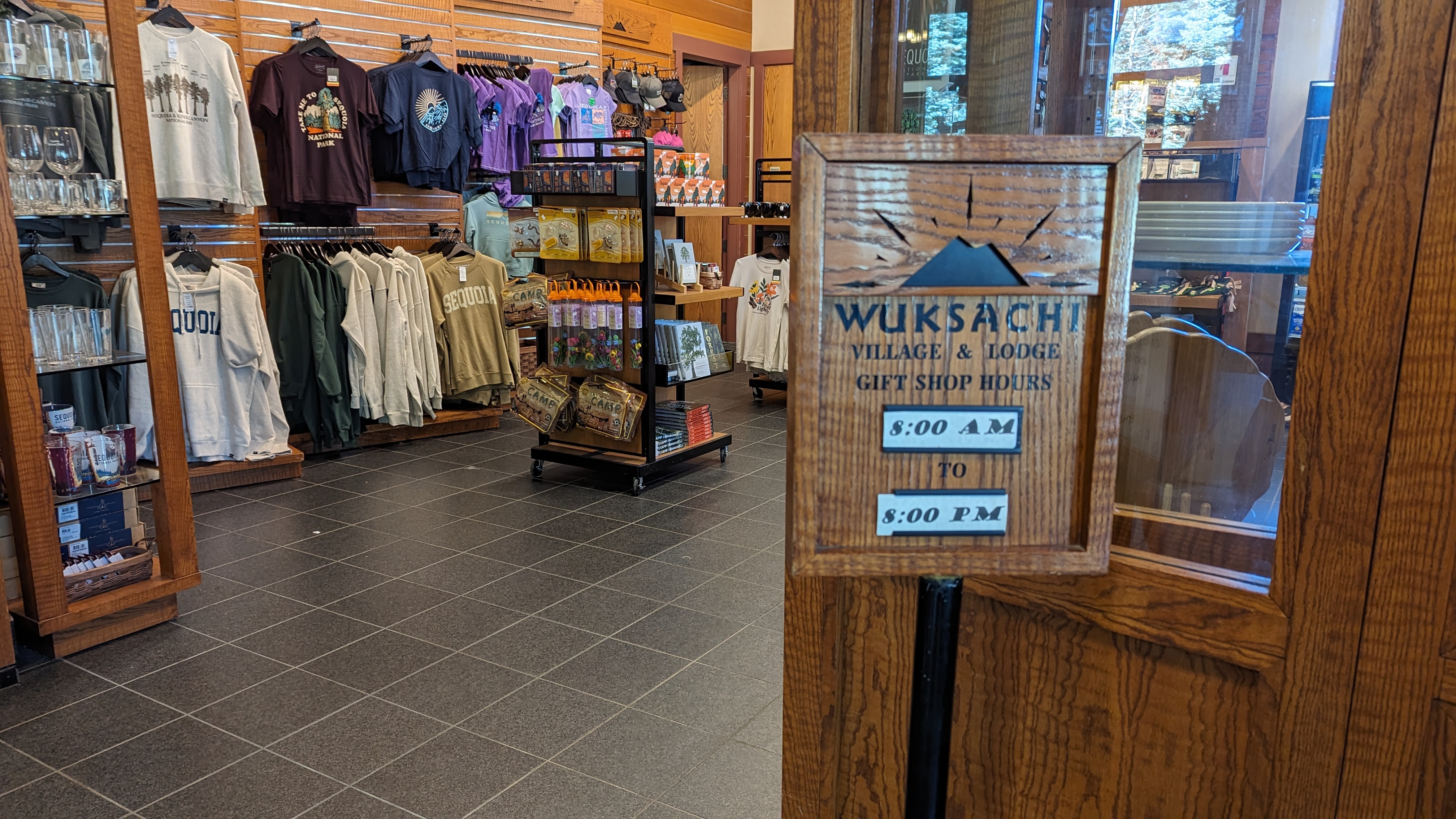 Wuksachi Lodge Sequoia National Park lodge gift shop hours Wuksachi Lodge Sequoia National Park lodge gift shop hours