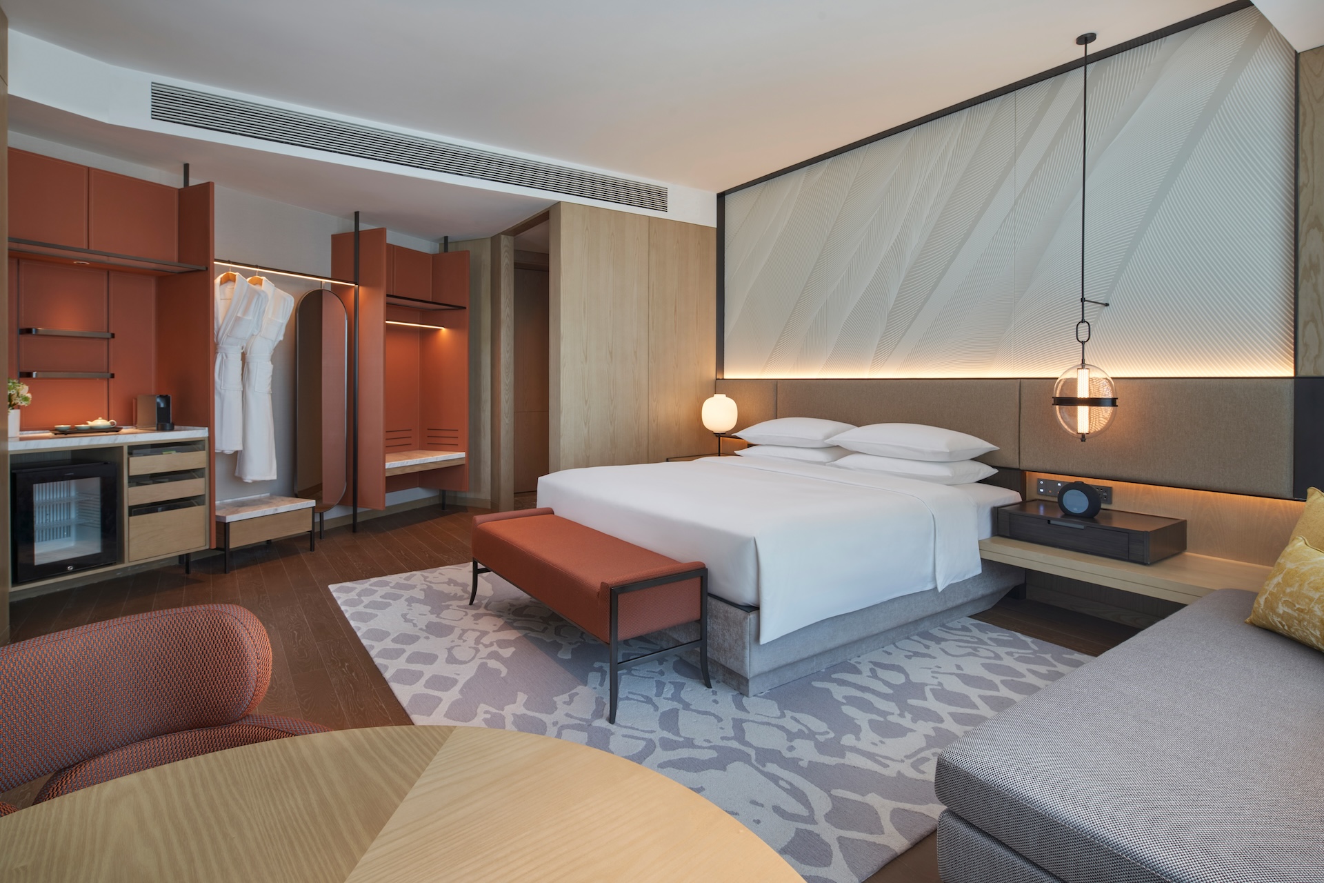 Hyatt Regency Changshu Kuncheng Lake 1 King Lake View Deluxe Bedroom