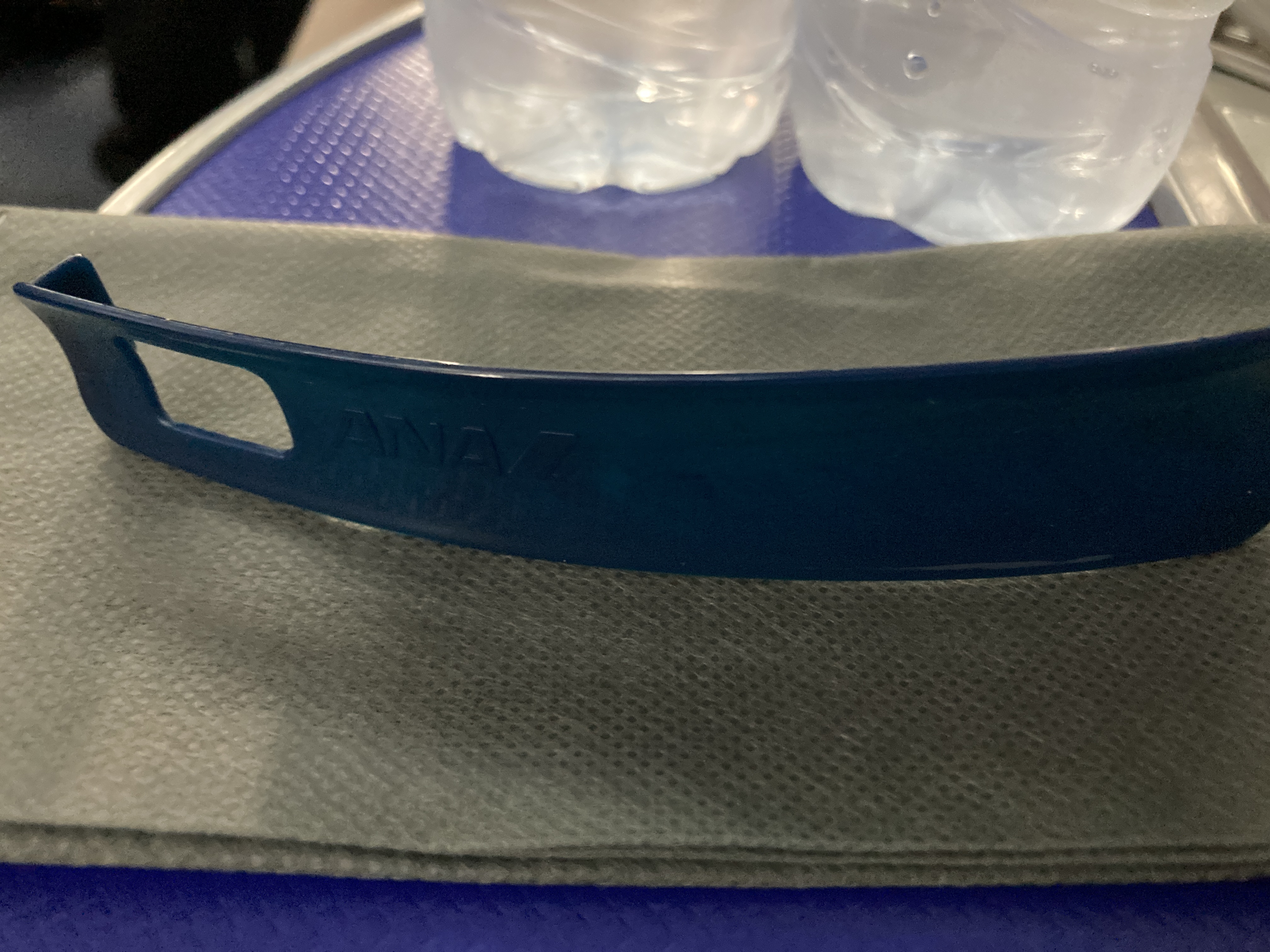 ANA B787 8 business class shoe horn and bag for slippers ANA B787 8 business class shoe horn and bag for slippers