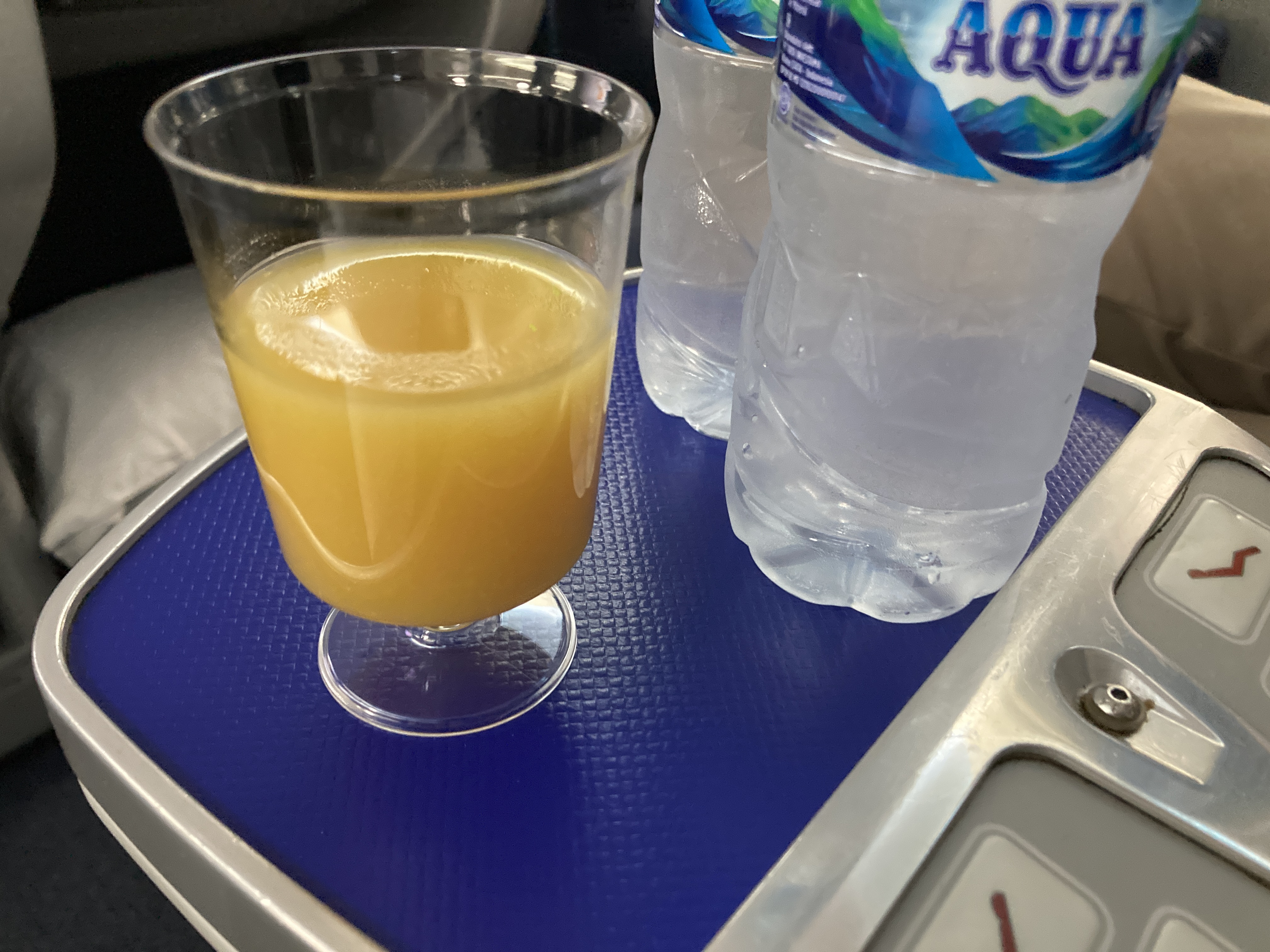 ANA B787 8 business class welcome drink ANA B787 8 business class welcome drink