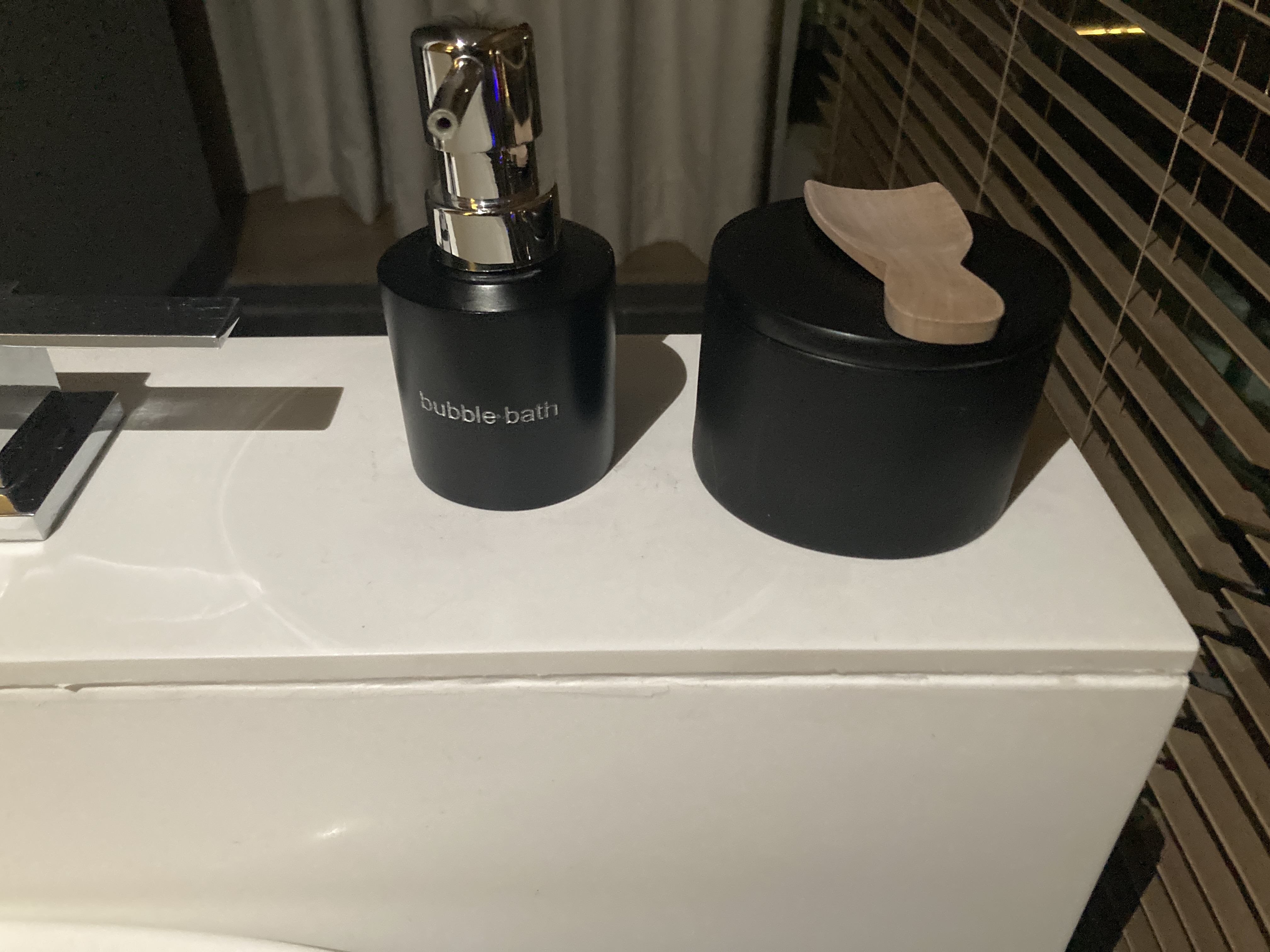 Alila SCBD Jakarta bathroom bath products Alila SCBD Jakarta bathroom bath products