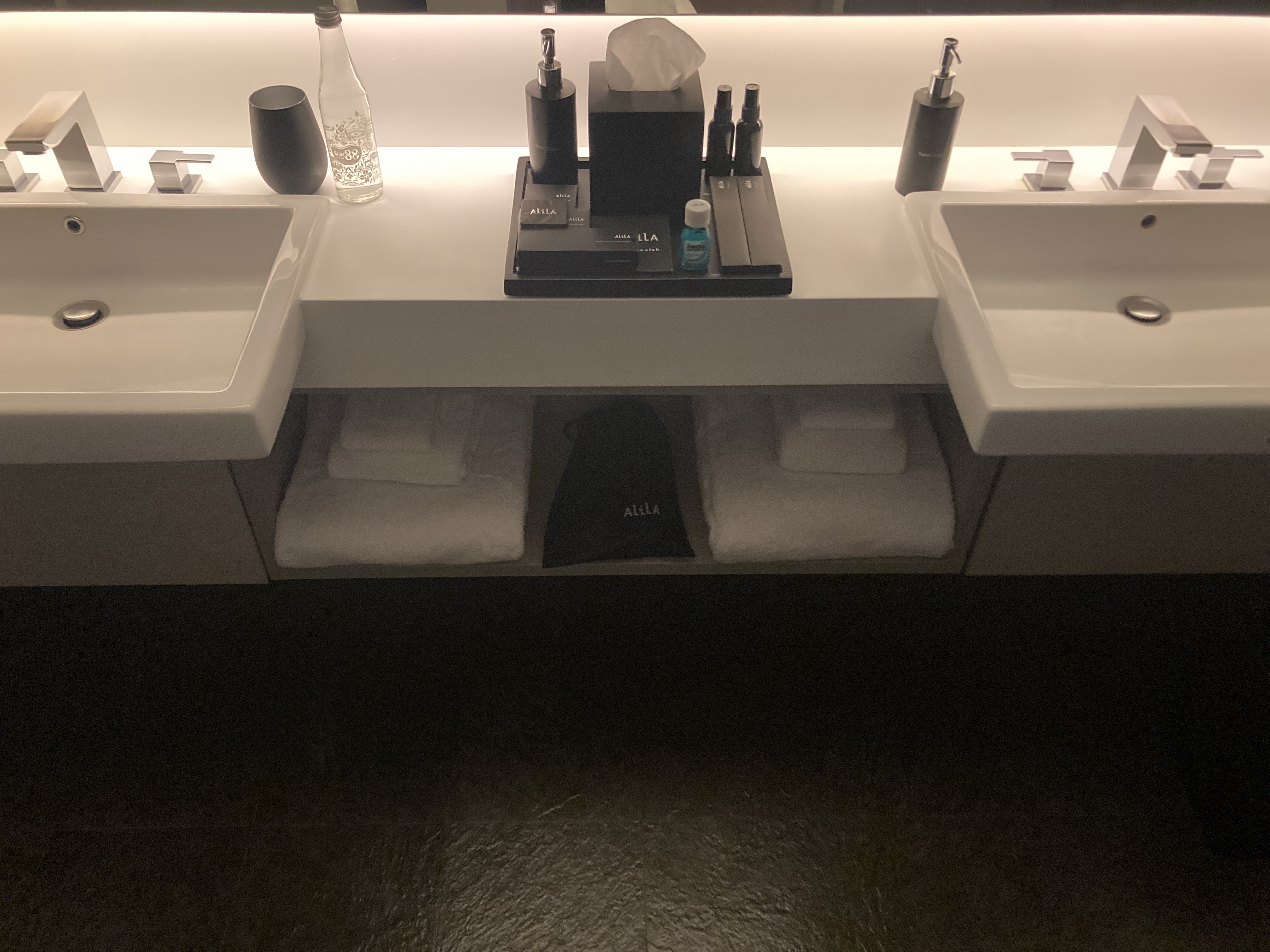 Alila SCBD Jakarta bathroom sink Alila SCBD Jakarta bathroom sink