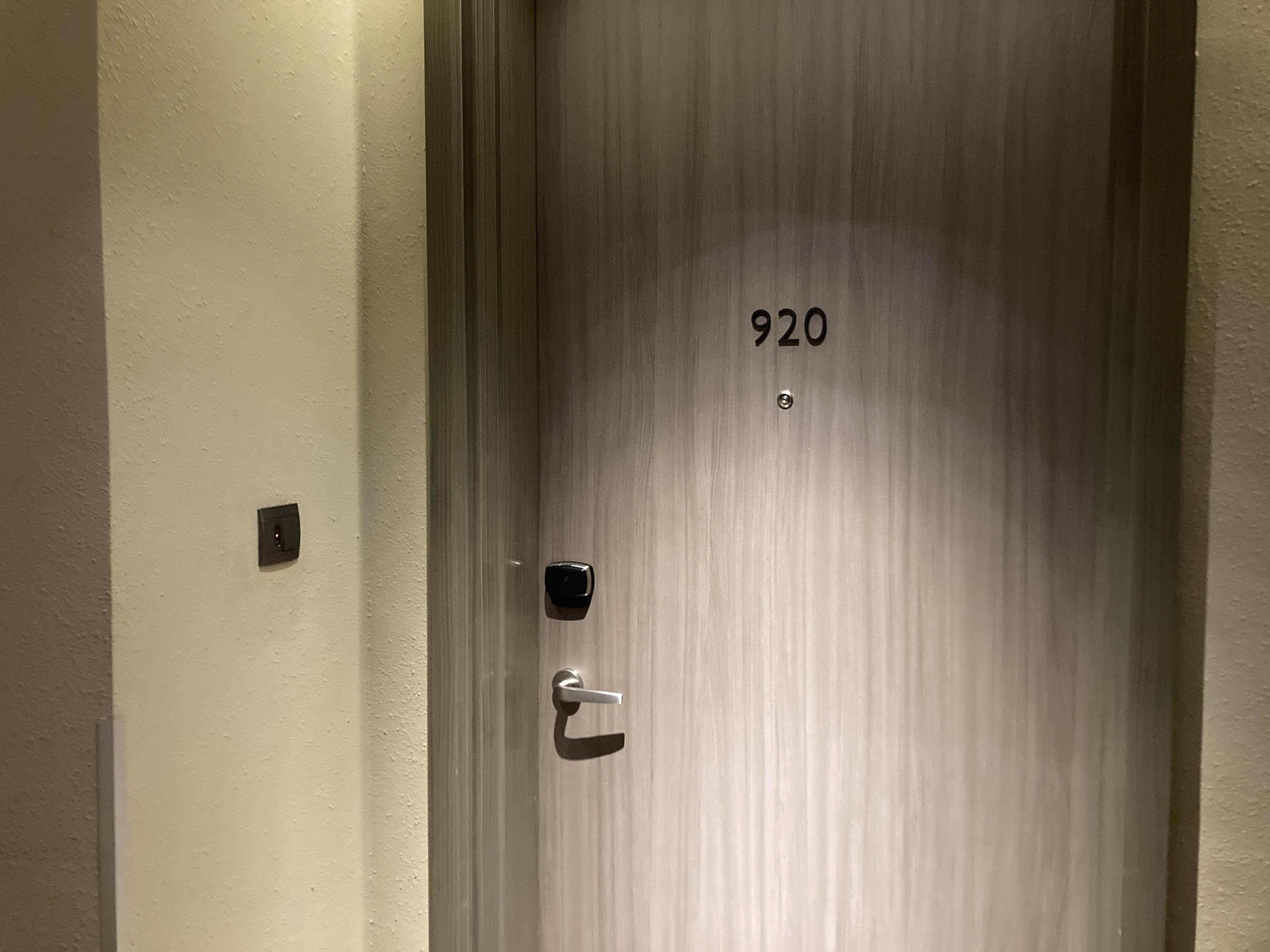 Alila SCBD Jakarta door to room 920 Alila SCBD Jakarta door to room 920