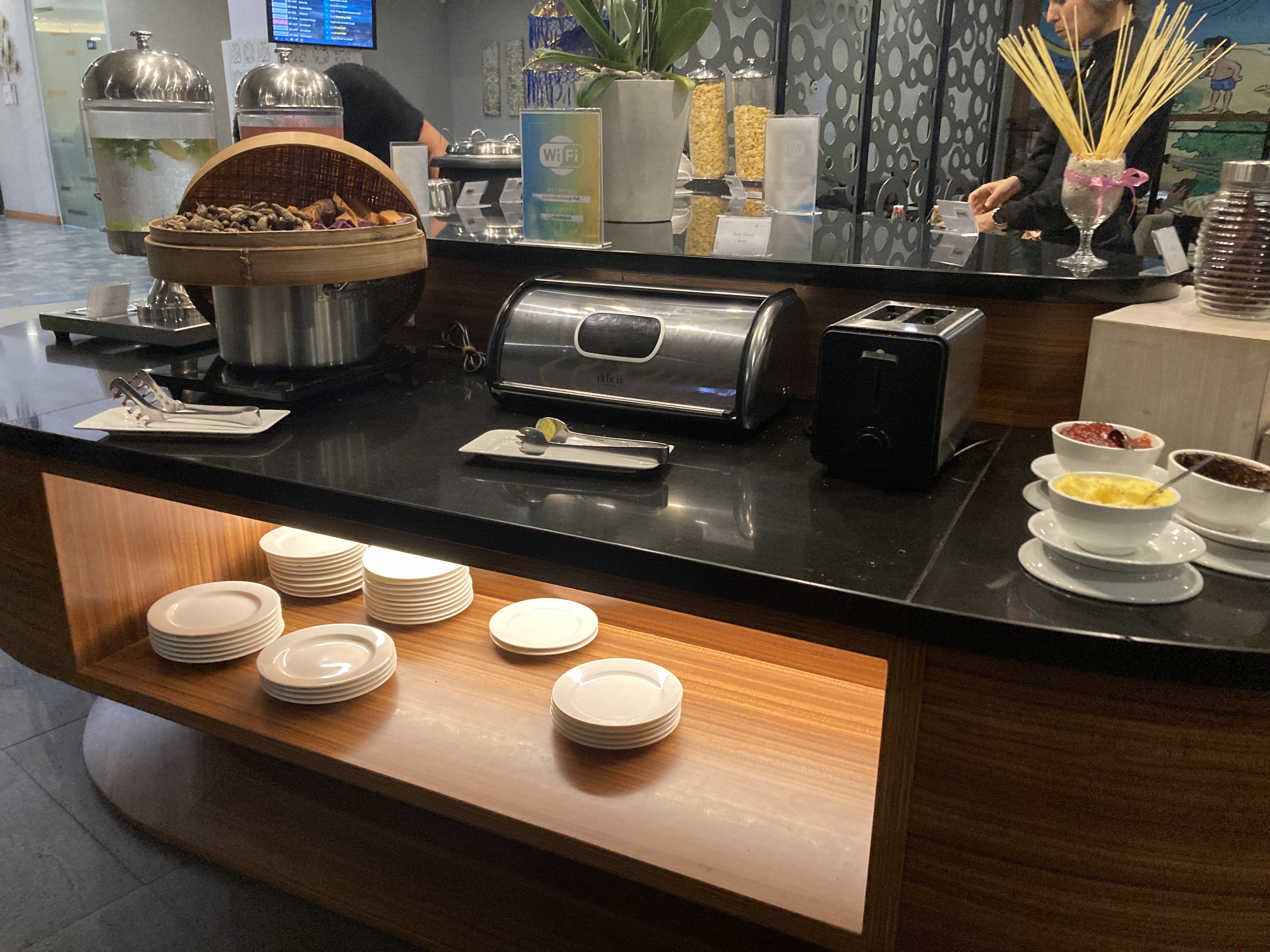 Concordia Lounge Bali DPS buffet toast and cereal Concordia Lounge Bali DPS buffet toast and cereal