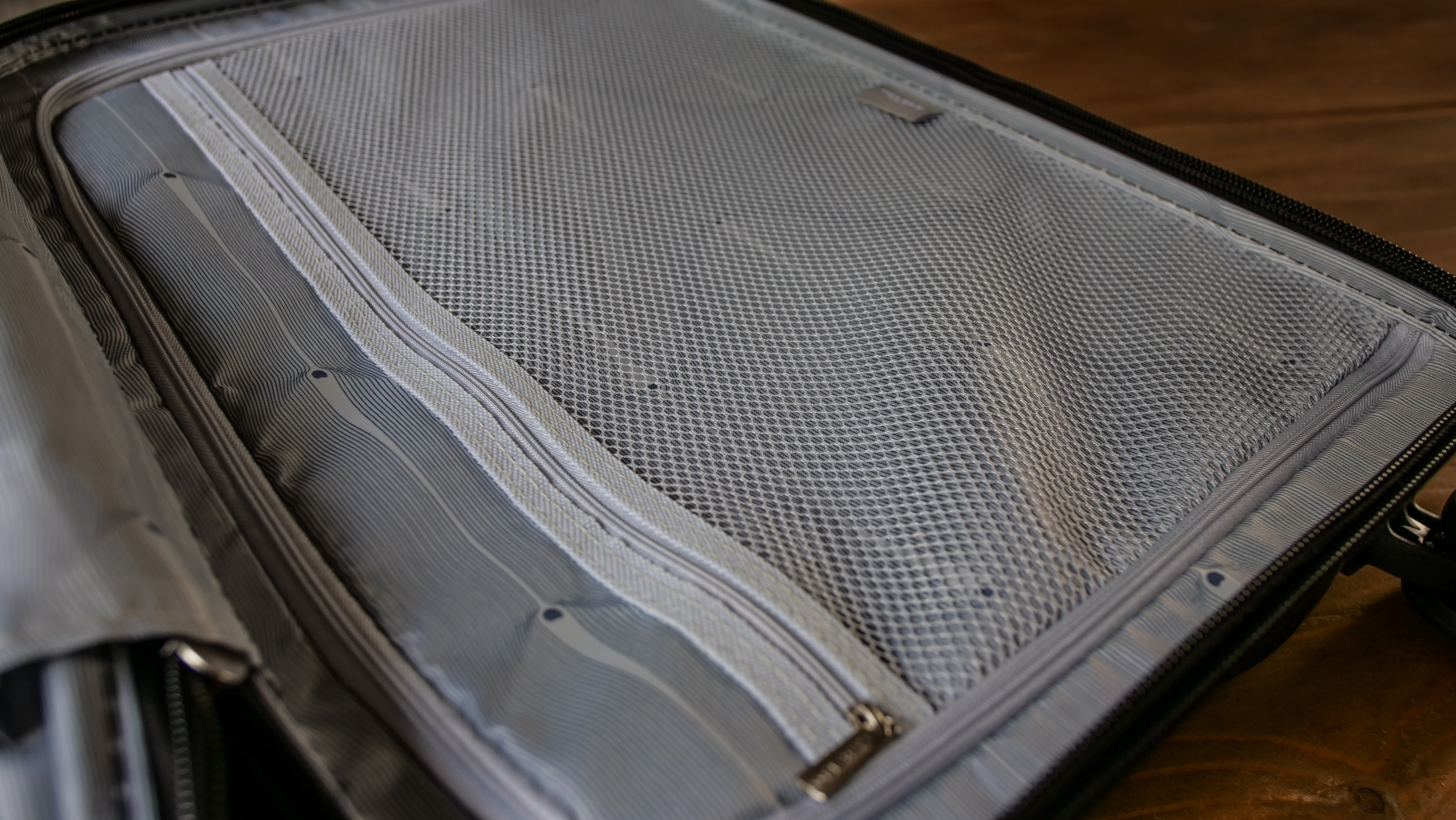 Delsey Paris Clavel Hardside Interior Pockets Delsey Paris Clavel Hardside Interior Pockets