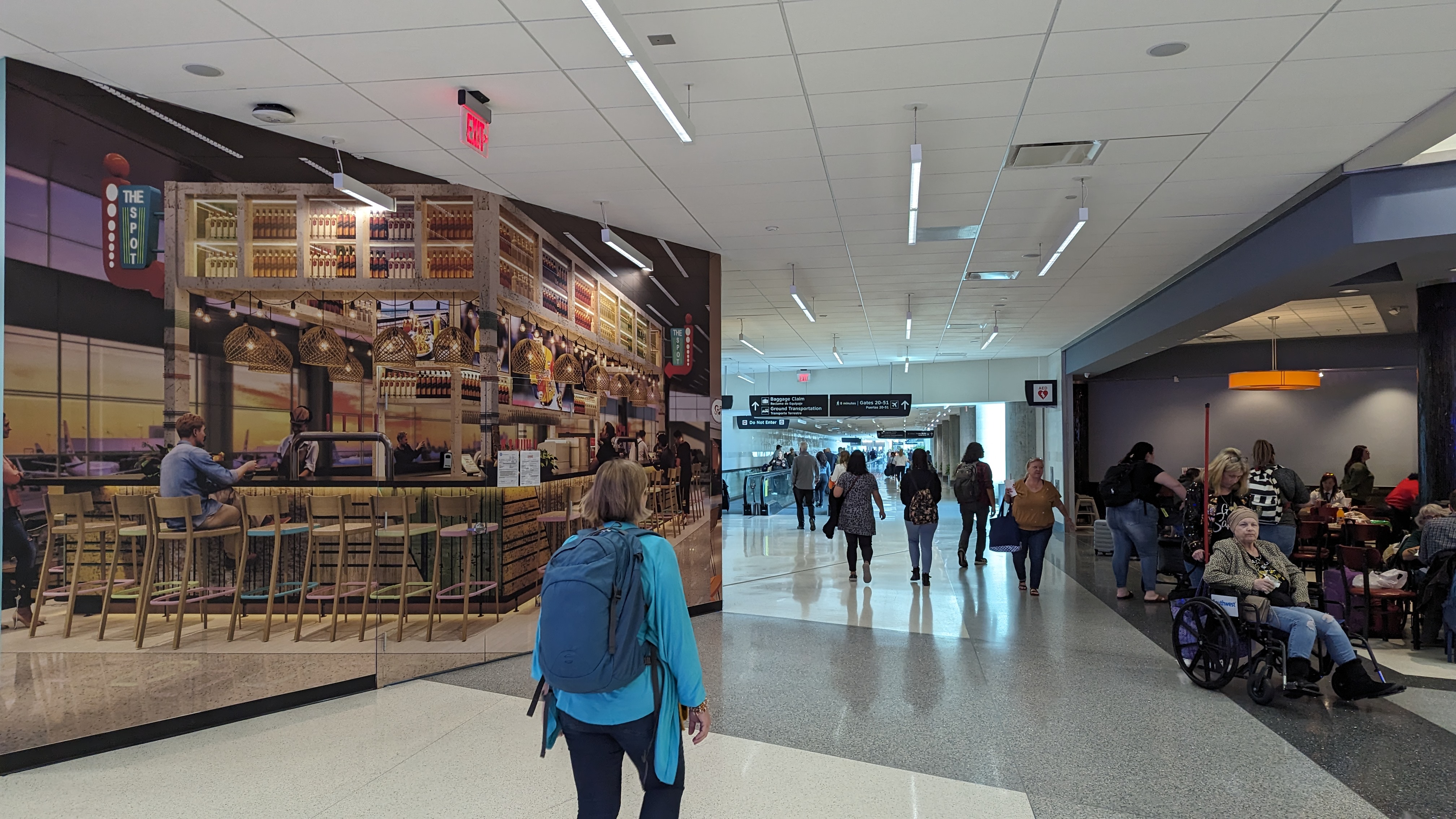 Gameway HOU hallway