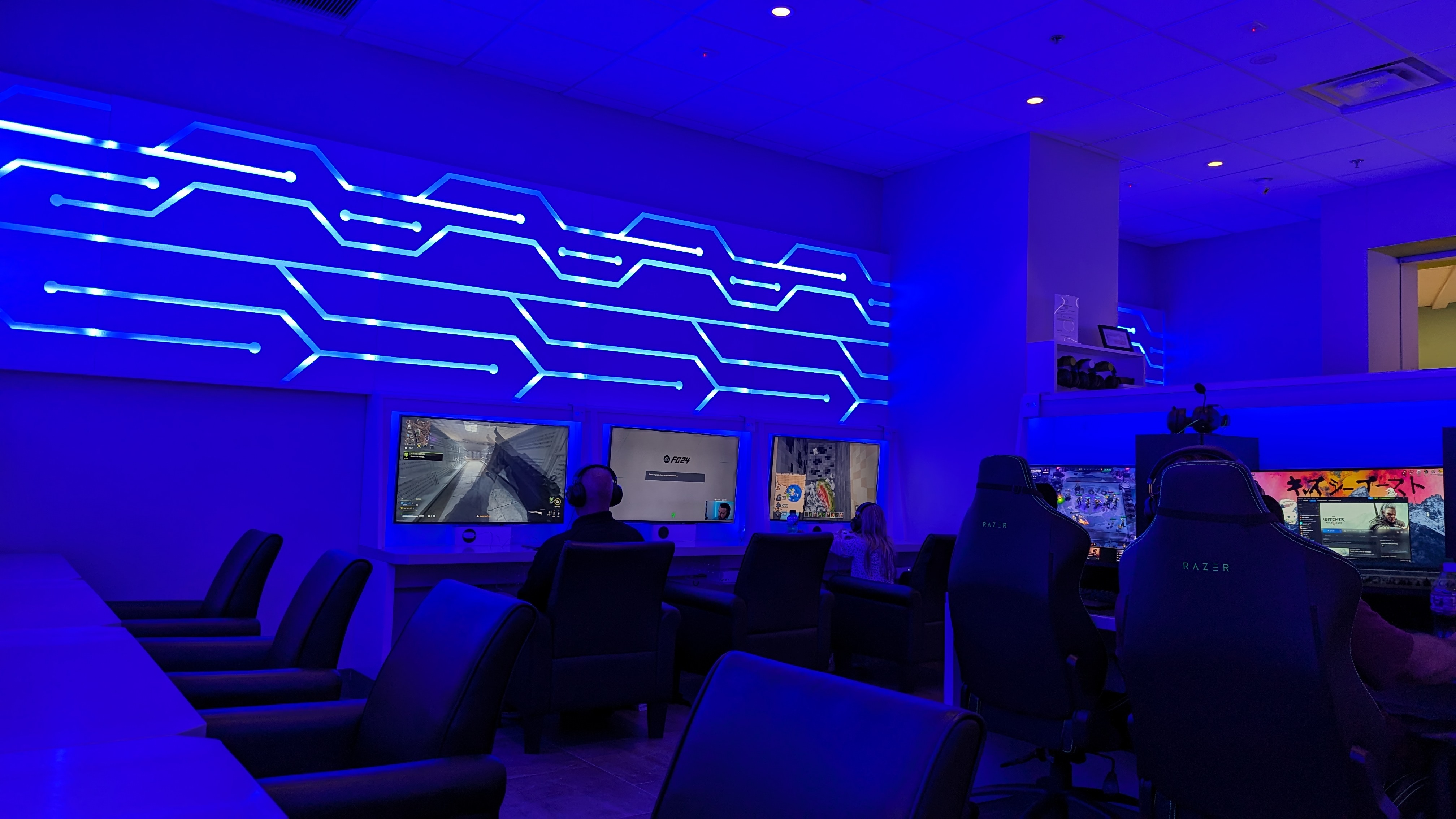 Gameway HOU lounge gaming stations