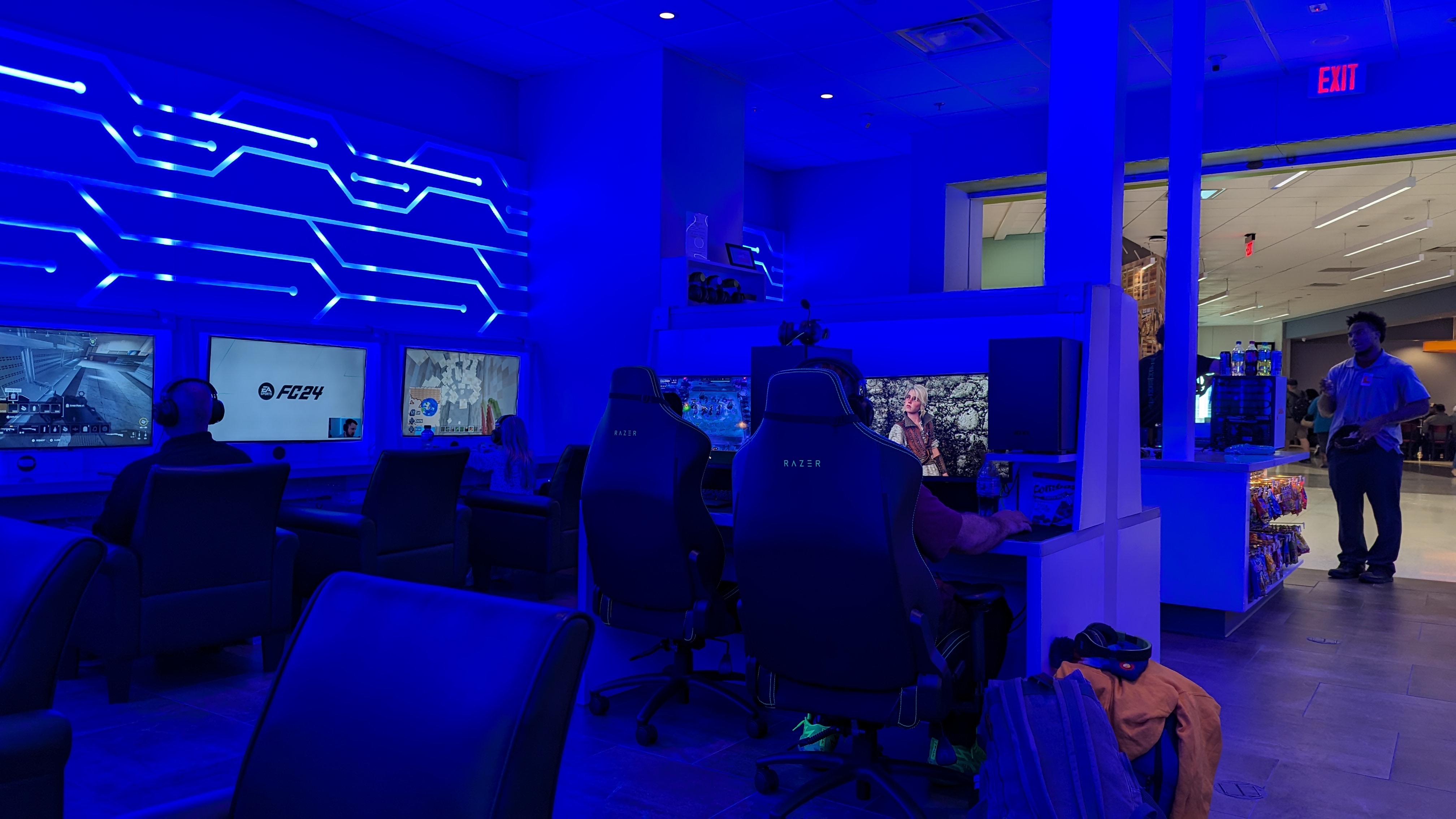 Gameway HOU lounge view