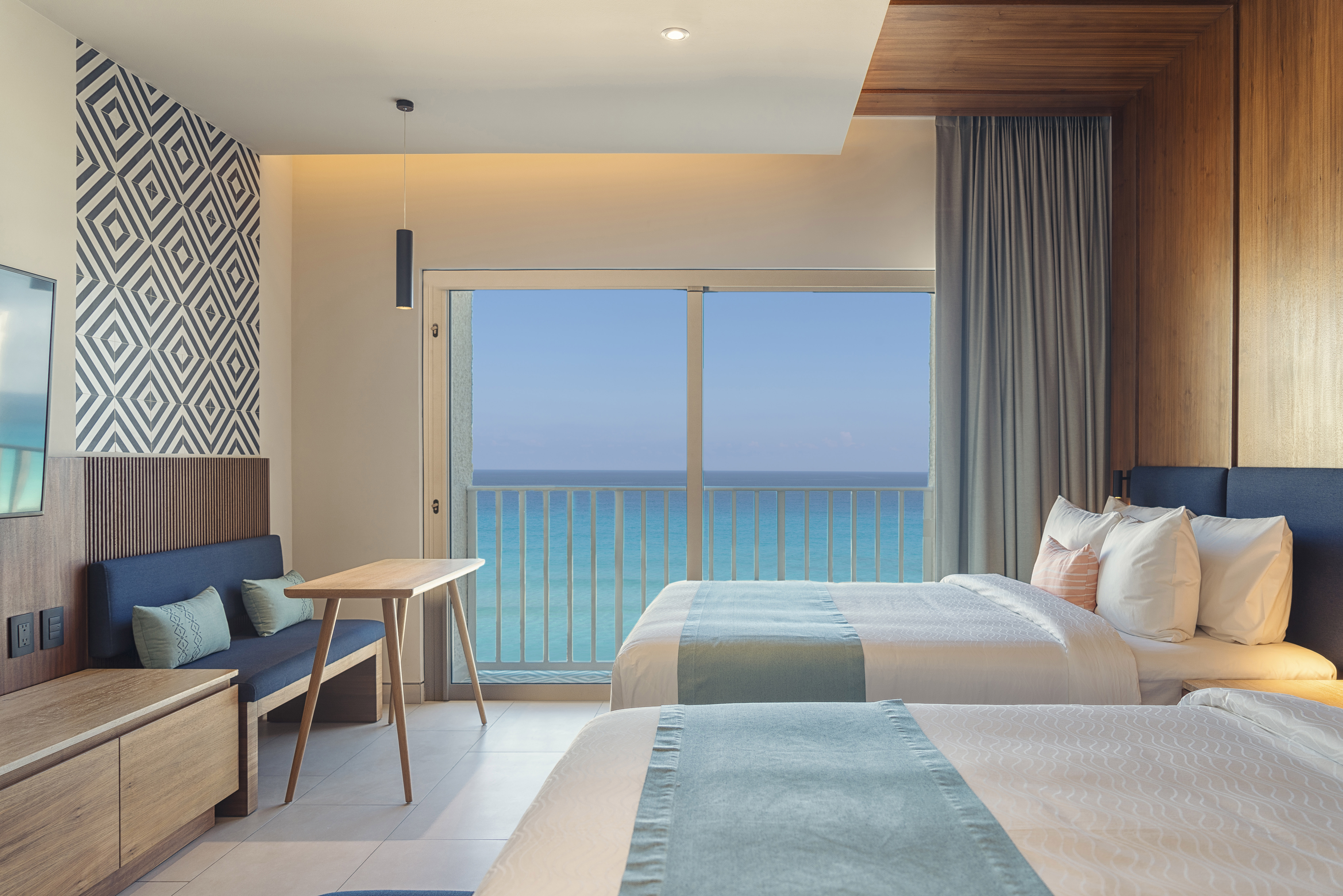 Hilton Cancun Mar Caribe All Inclusive Resort Double Bed Balcony Beachfront Hilton Cancun Mar Caribe All Inclusive Resort Double Bed Balcony Beachfront