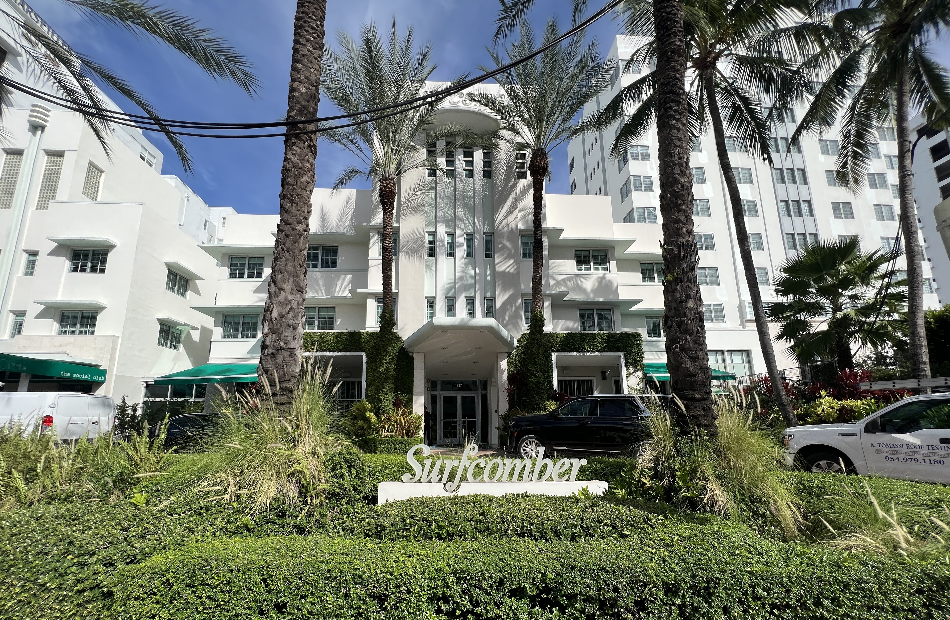 Kimpton Surfcomber Frontal Property View