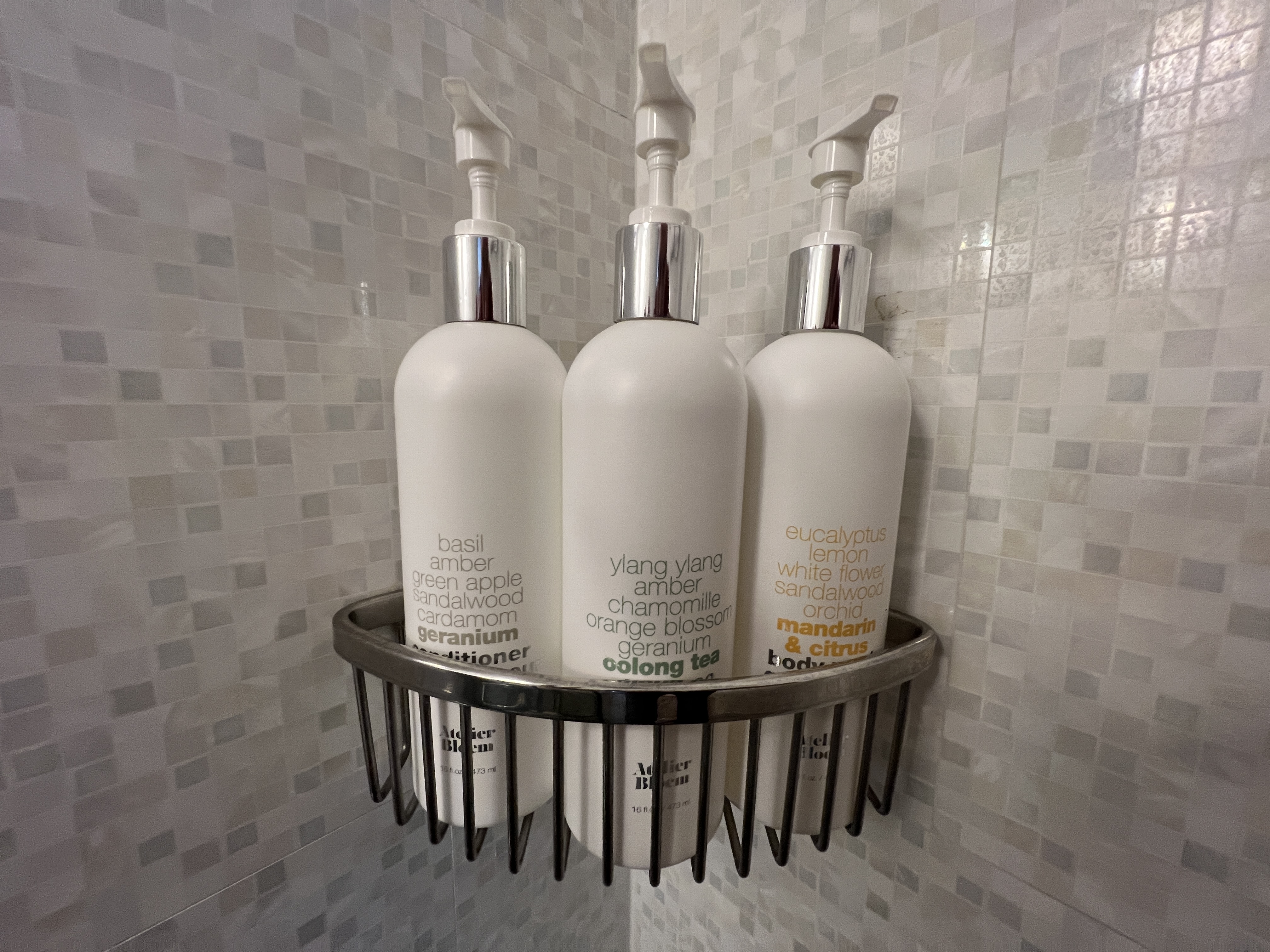 Kimpton Surfcomber Shower Toiletries