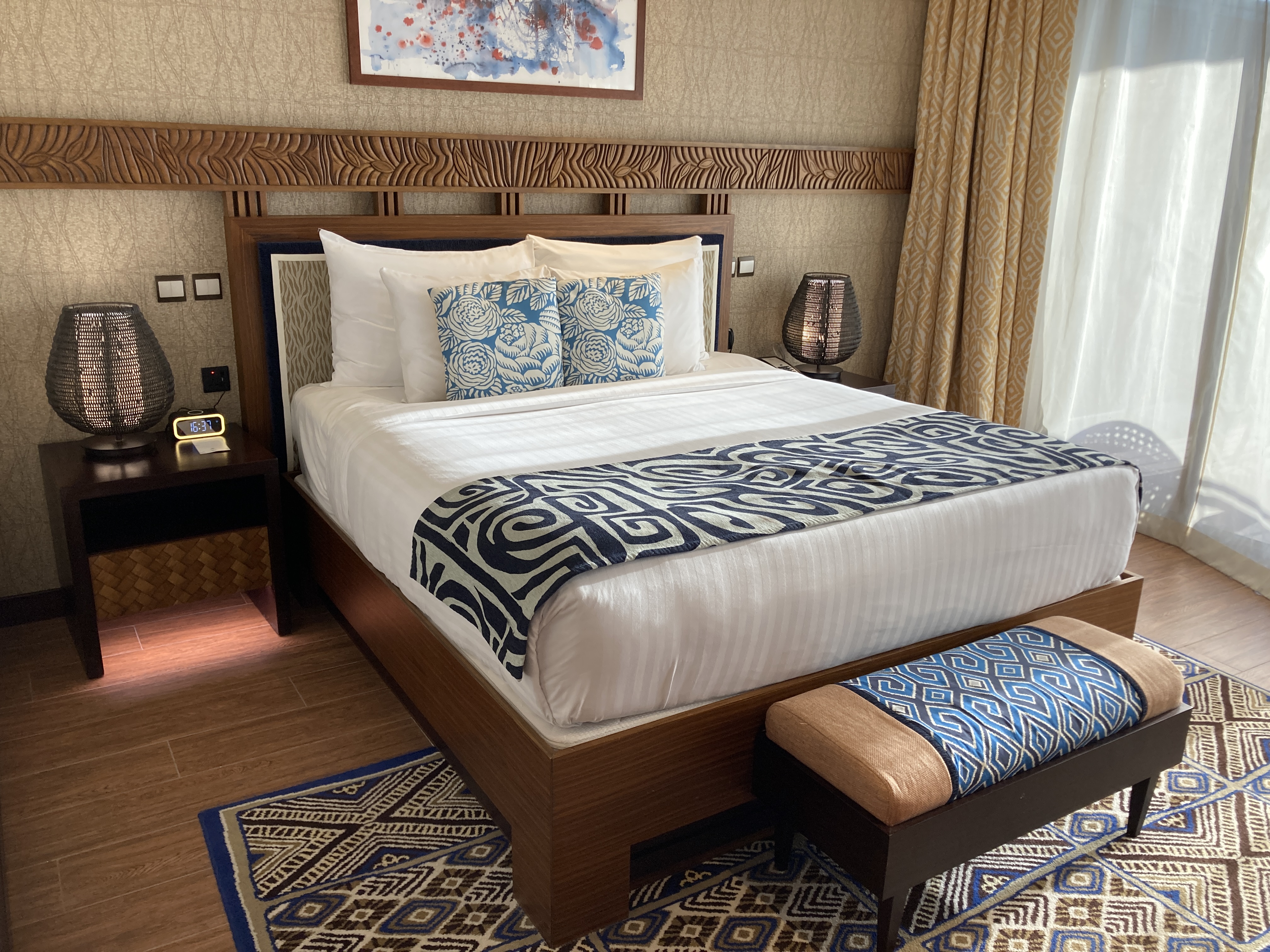 Lapita Dubai Parks and Resorts Autograph Collection junior suite bed nightstand Lapita Dubai Parks and Resorts Autograph Collection junior suite bed nightstand