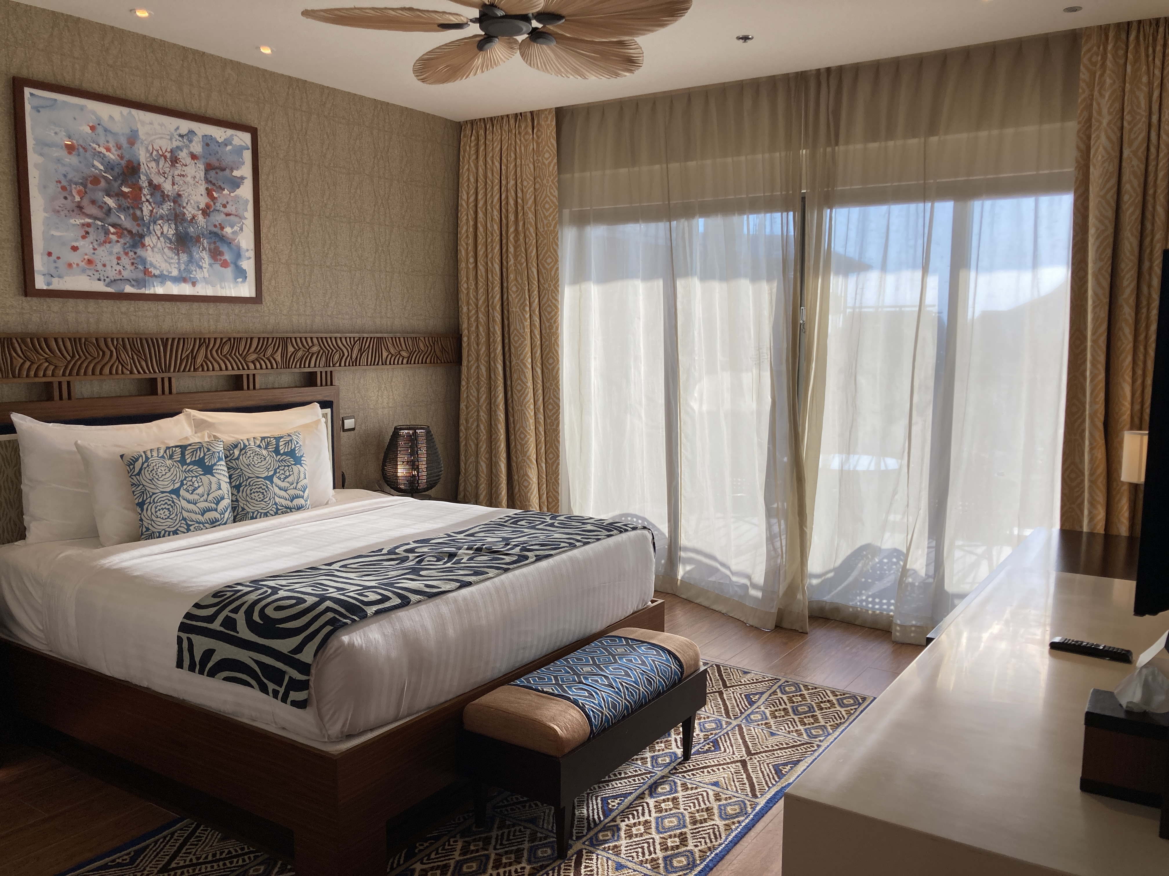 Lapita Dubai Parks and Resorts Autograph Collection junior suite king bed tv Lapita Dubai Parks and Resorts Autograph Collection junior suite king bed tv