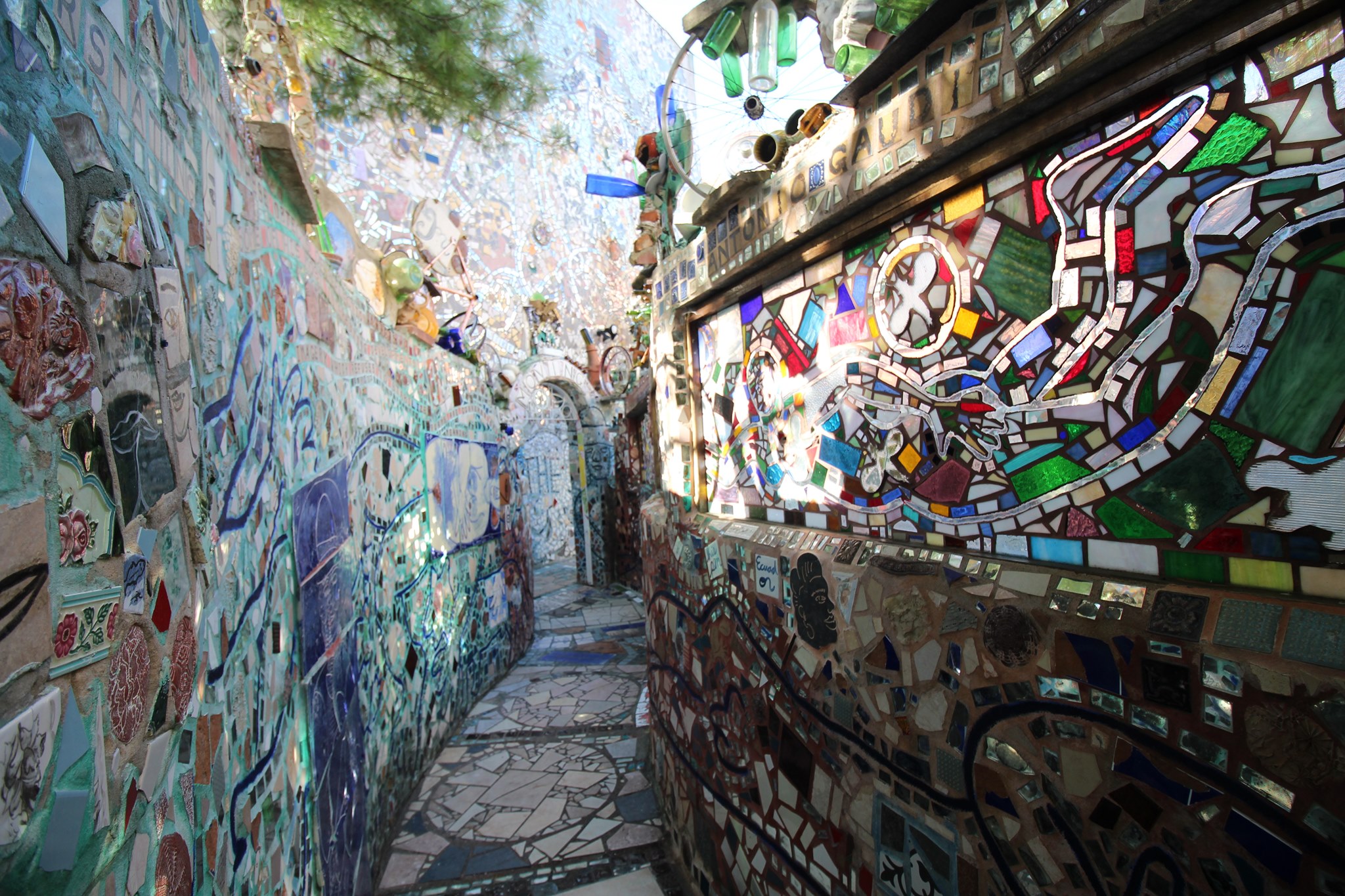 Philadelphias Magic Gardens