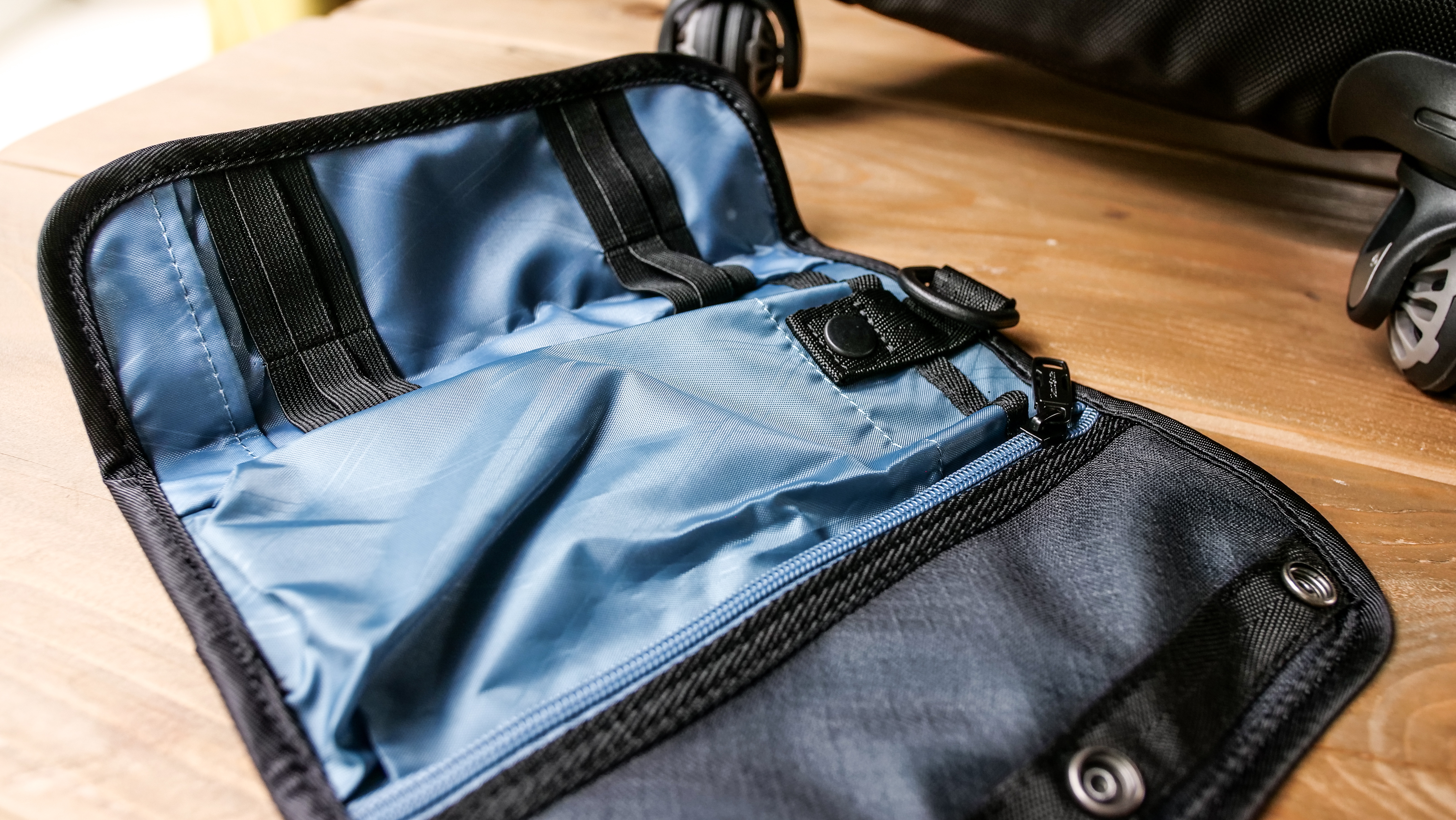 Samsonite Pro Travel Softside Cable Organizer