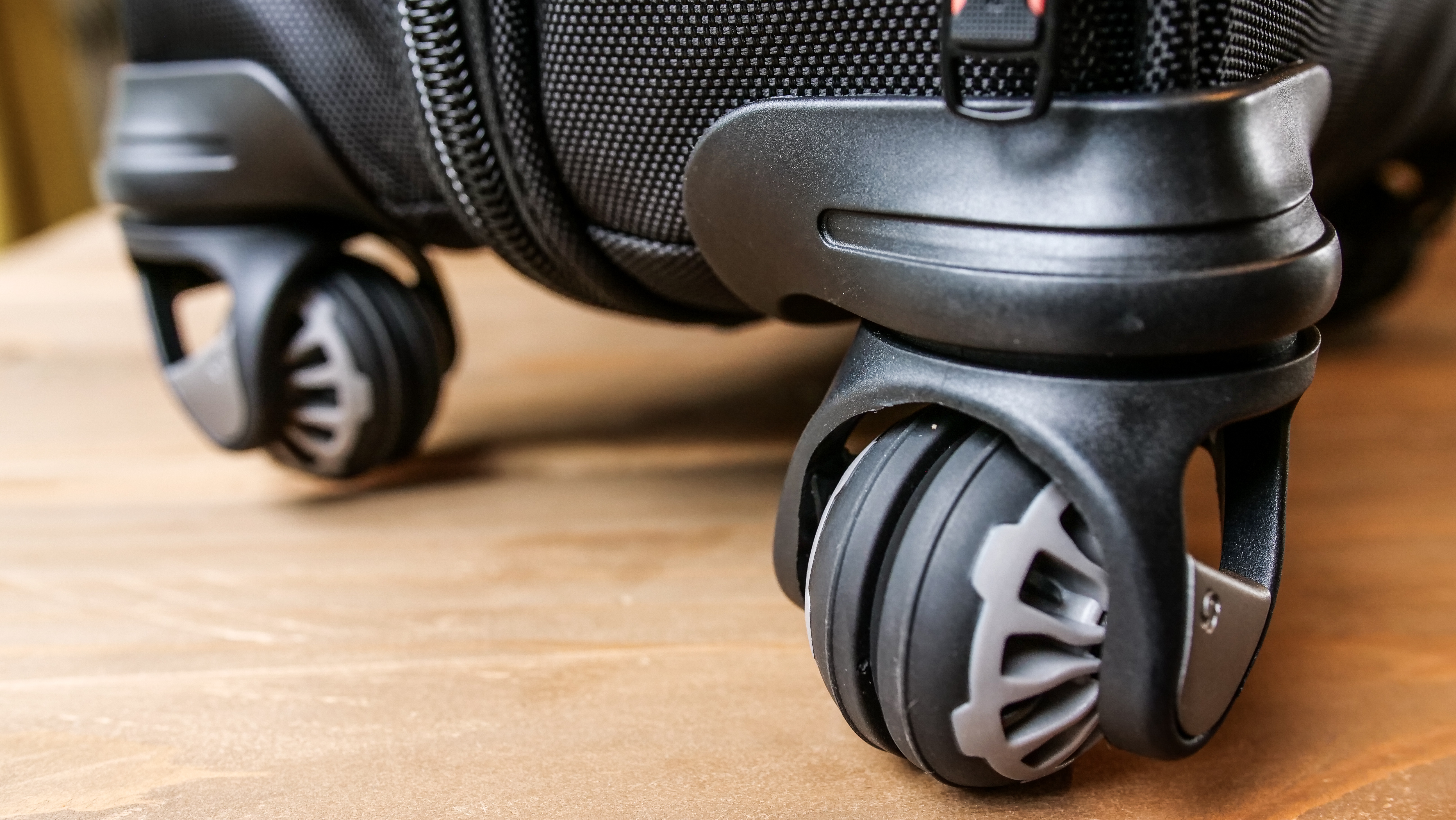 Samsonite Pro Travel Softside Wheels