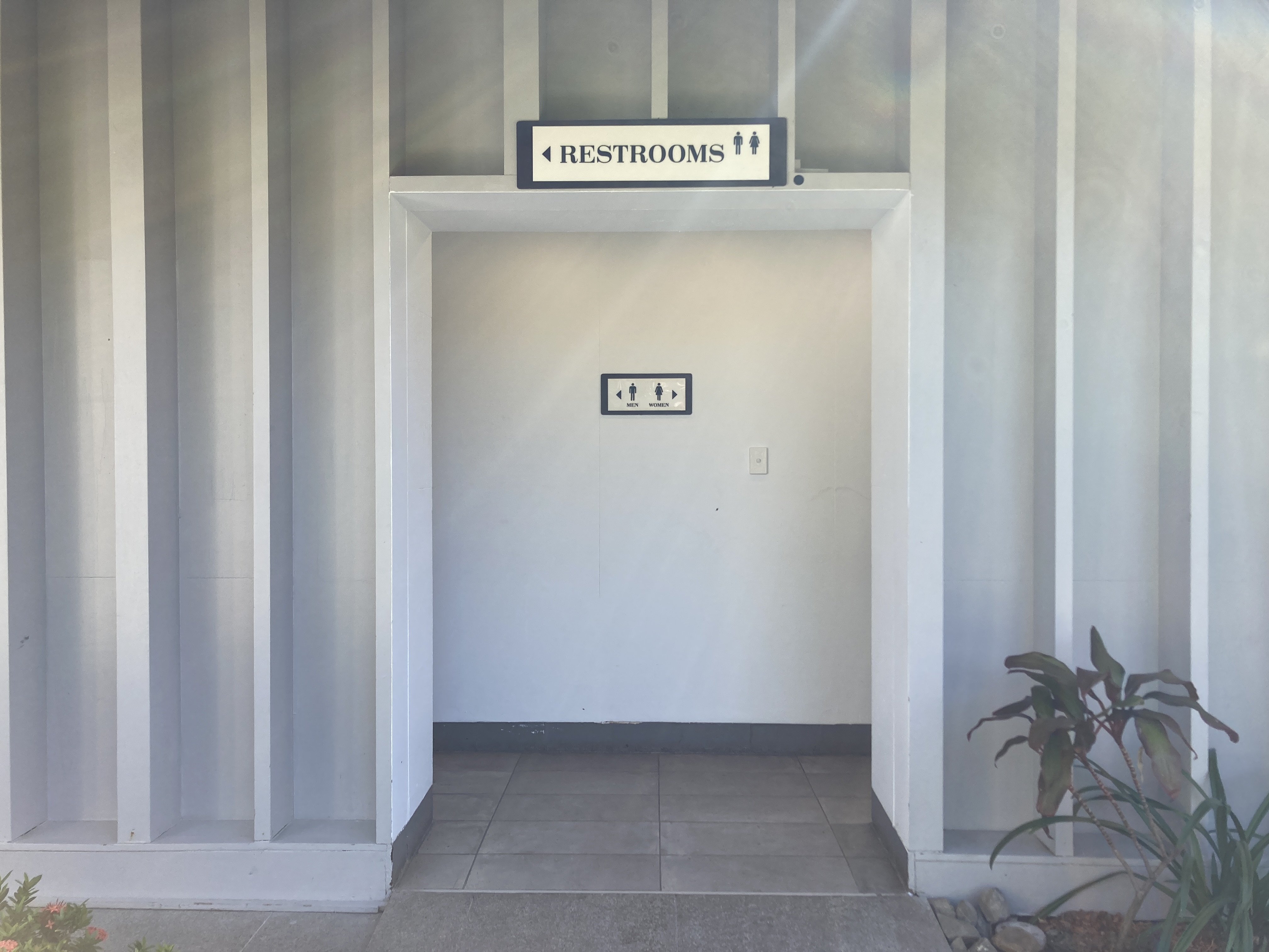 Sheraton Fiji Golf and Beach Resort public restrooms near pool