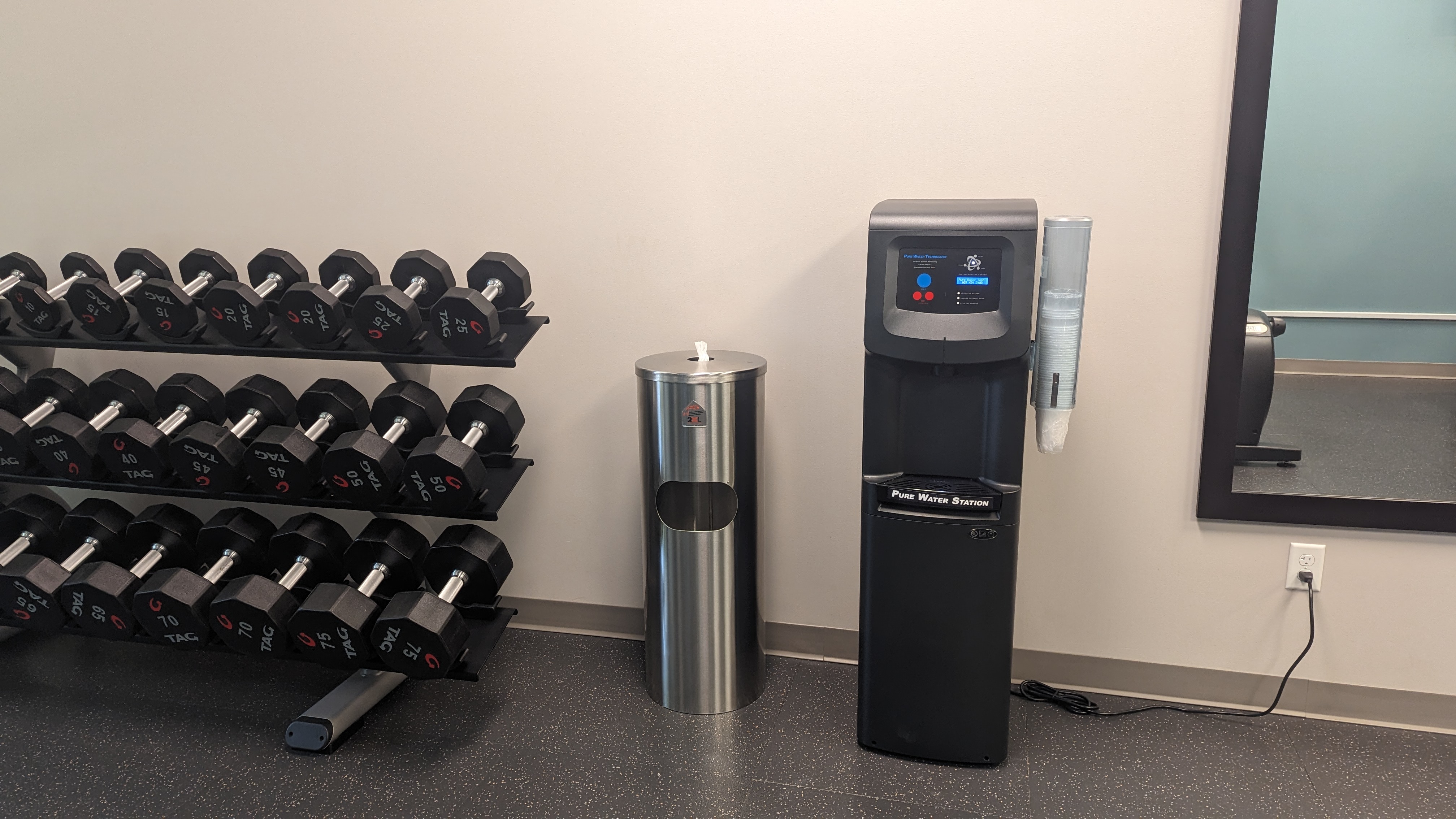 SunCoast Park Hotel Anaheim fitness center water