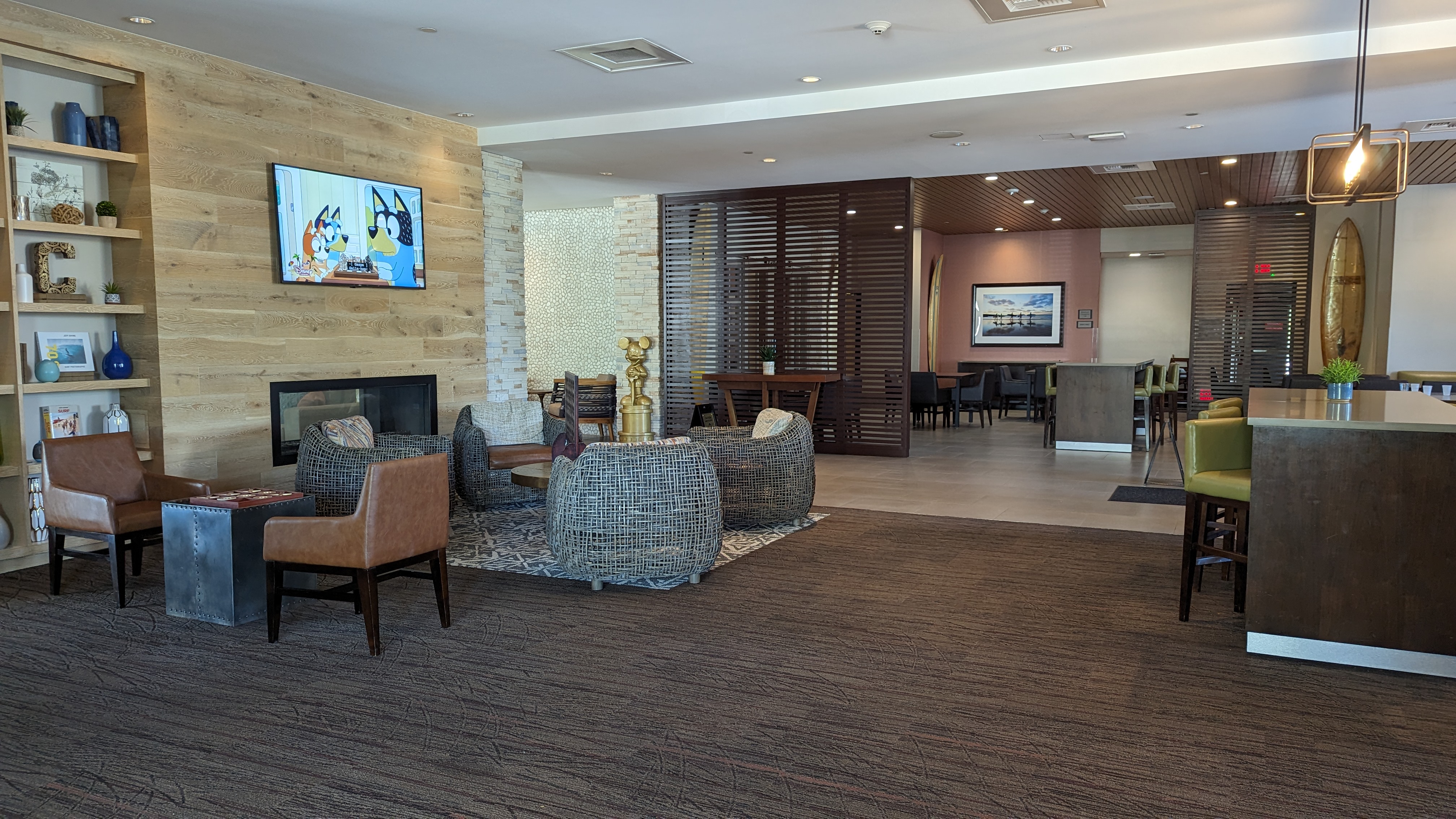 SunCoast Park Hotel Anaheim lobby seating