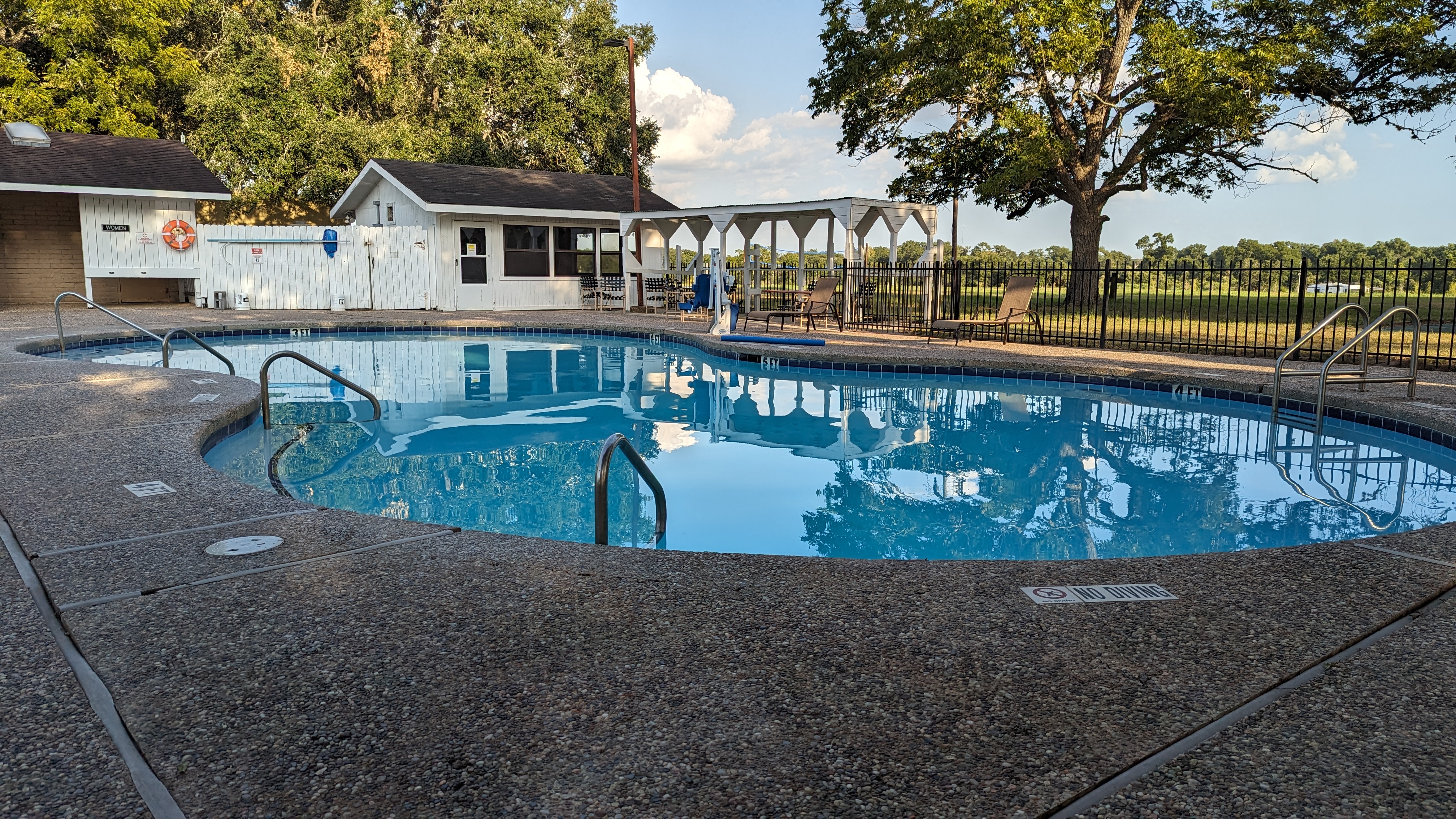 Thousand Trails Colorado River amenities pool Thousand Trails Colorado River amenities pool