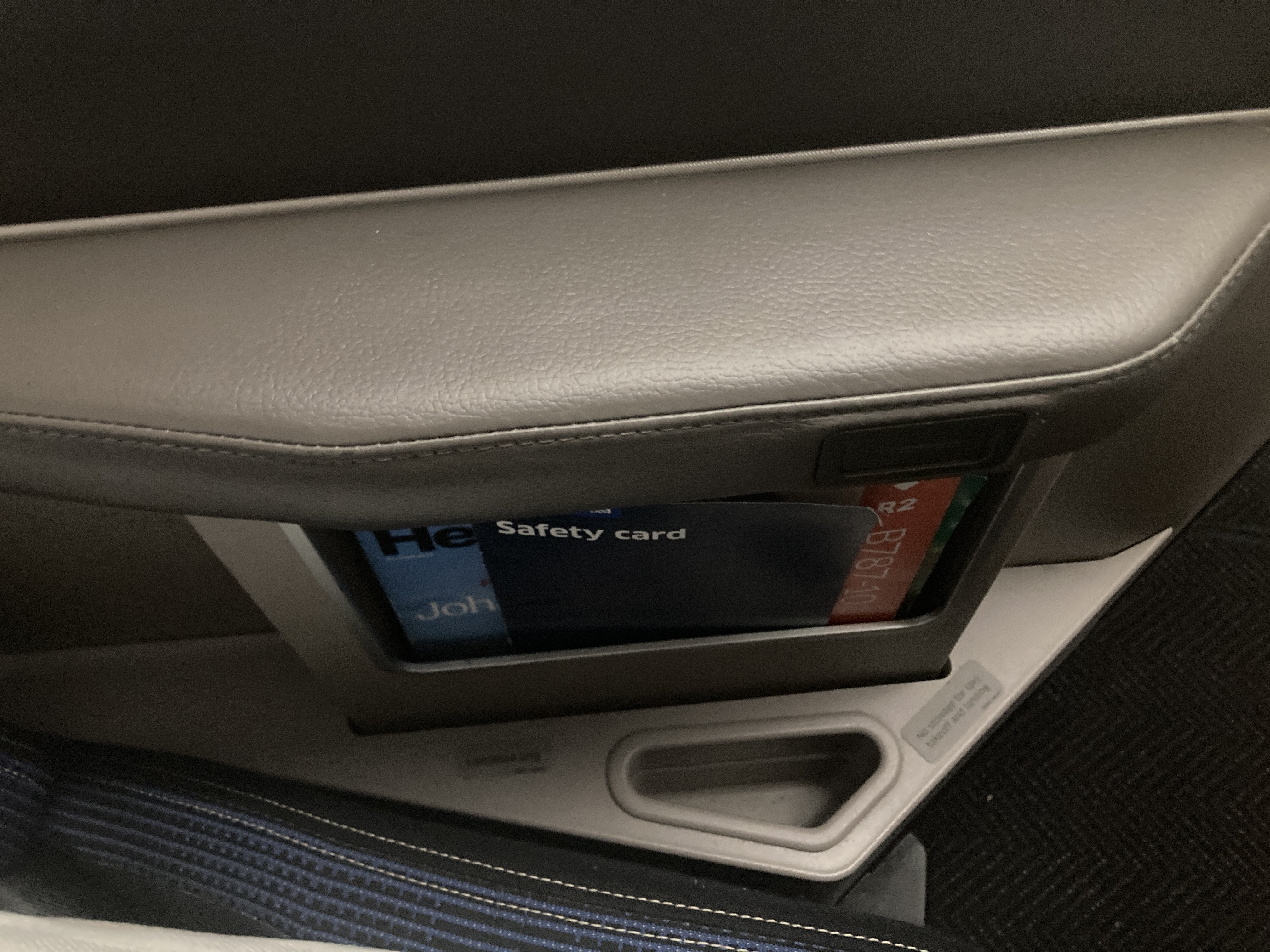 United Polaris business class 787 10 arm rest raised HND LAX