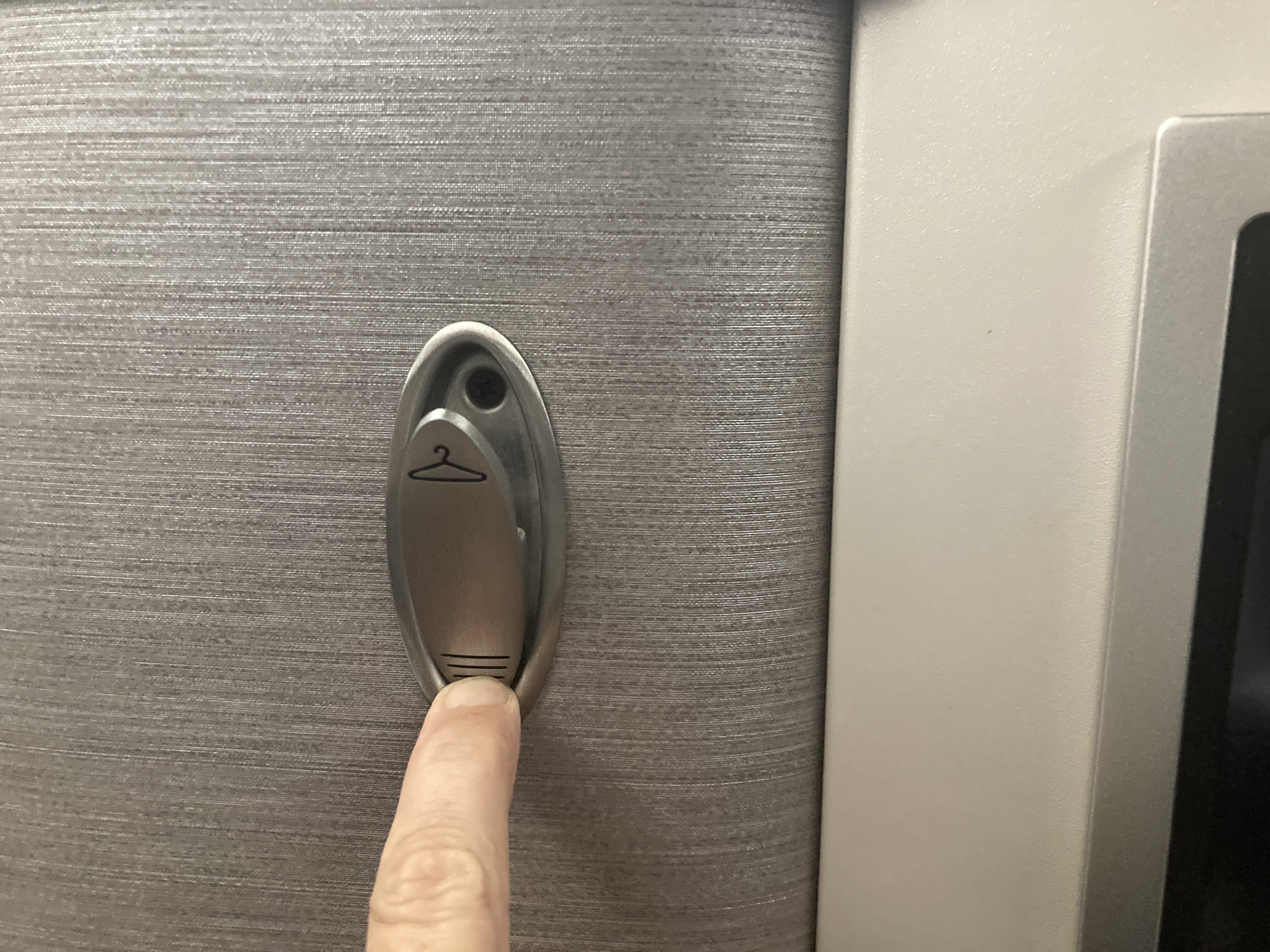 United Polaris business class 787 10 coat hook HND LAX