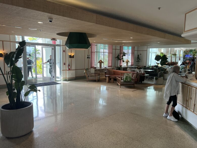 Kimpton Surfcomber Lobby Entrance