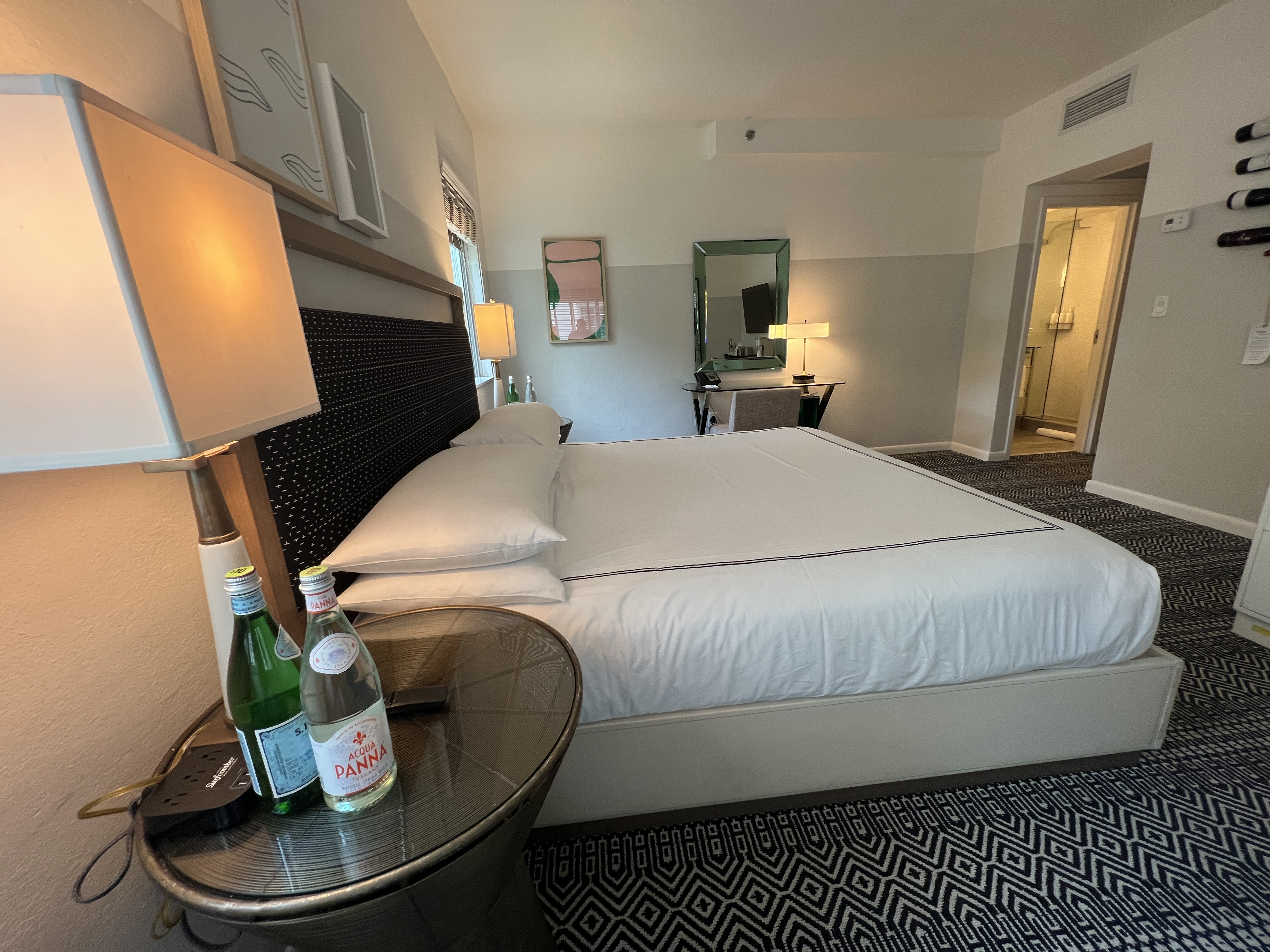Kimpton Surfcomber Lamp Nightstand