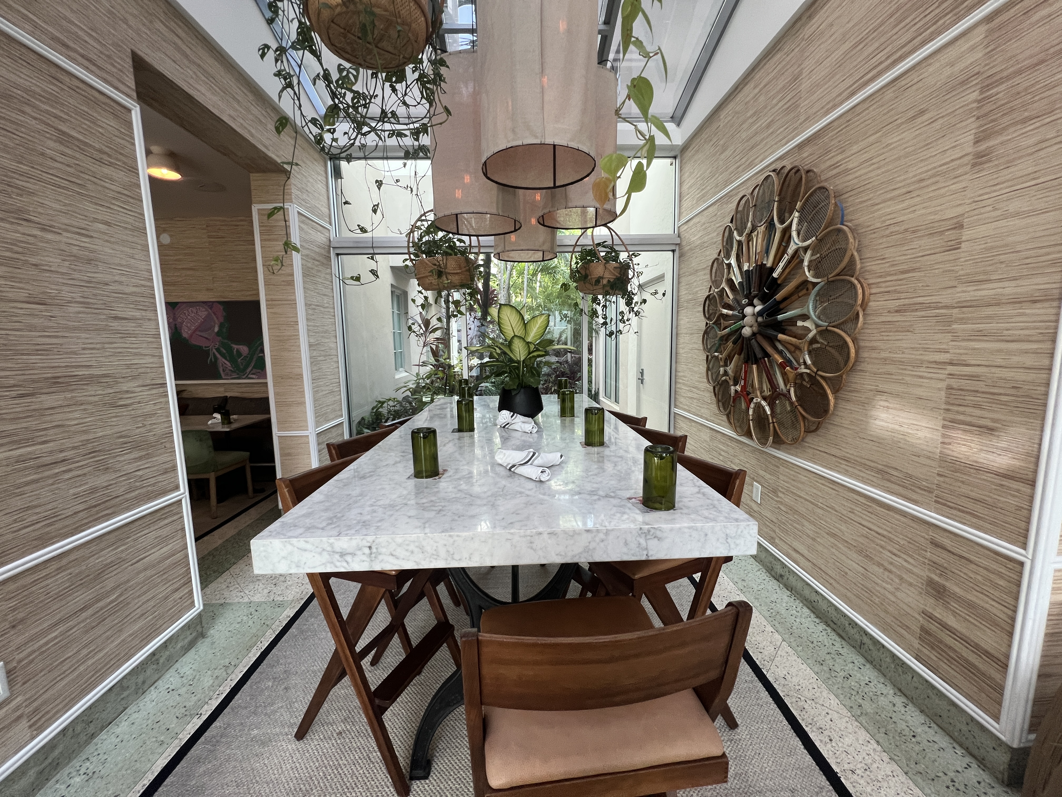 The Social Club dining table - Kimpton Surfcomber