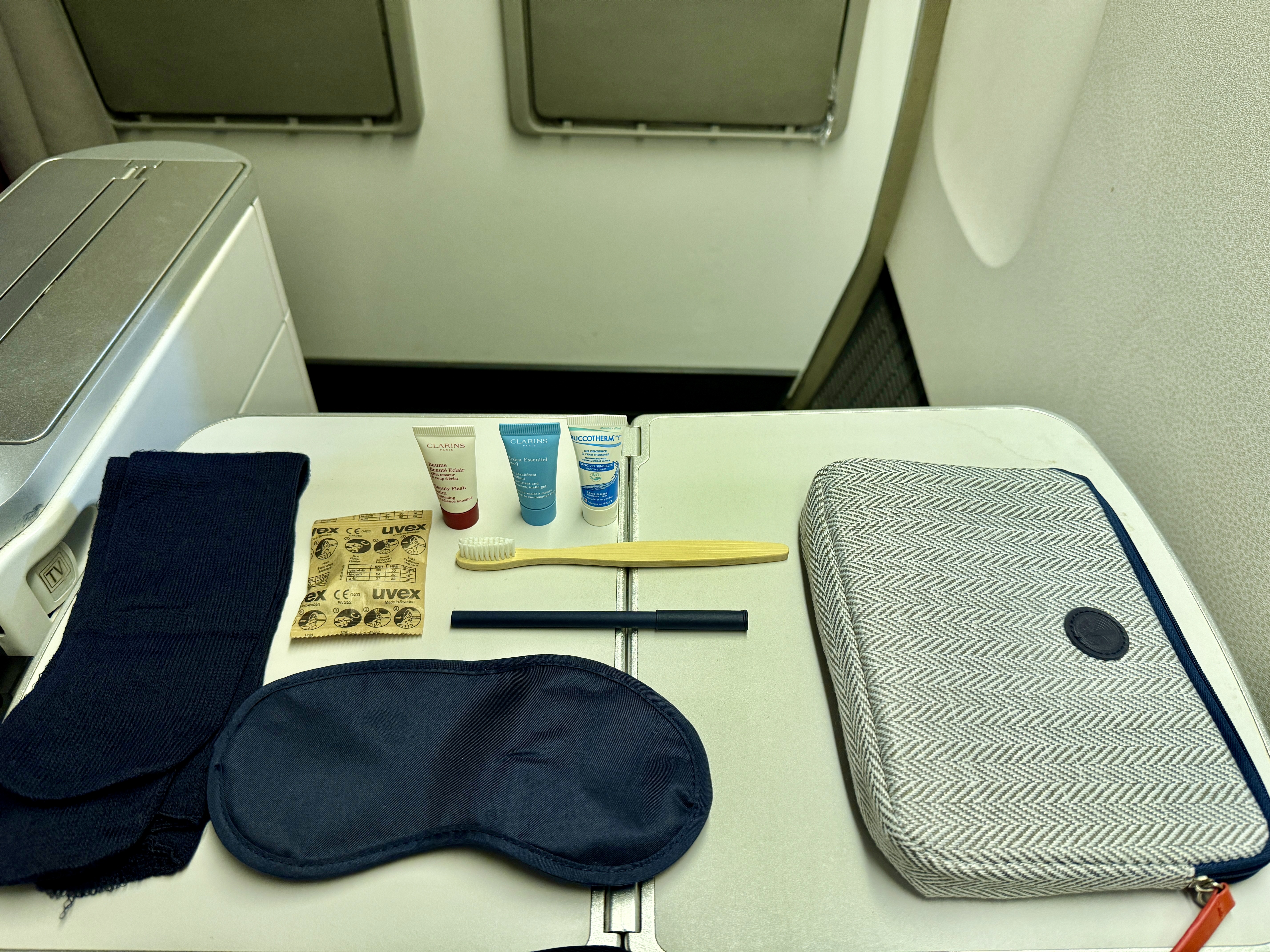 Air France 777 Business Class Amenity Kit Contents Air France 777 Business Class Amenity Kit Contents