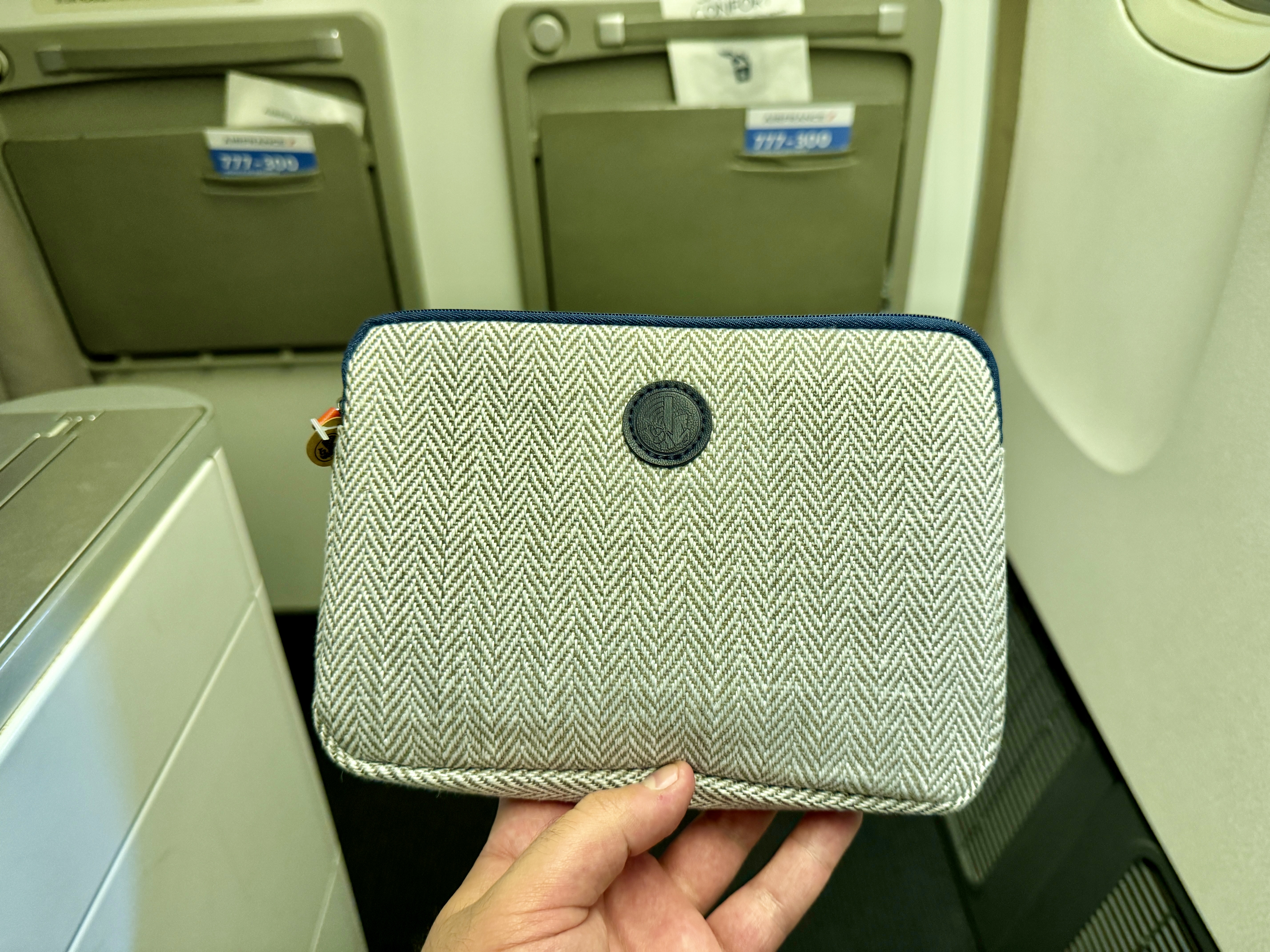 Air France 777 Business Class Amenity Kit Air France 777 Business Class Amenity Kit