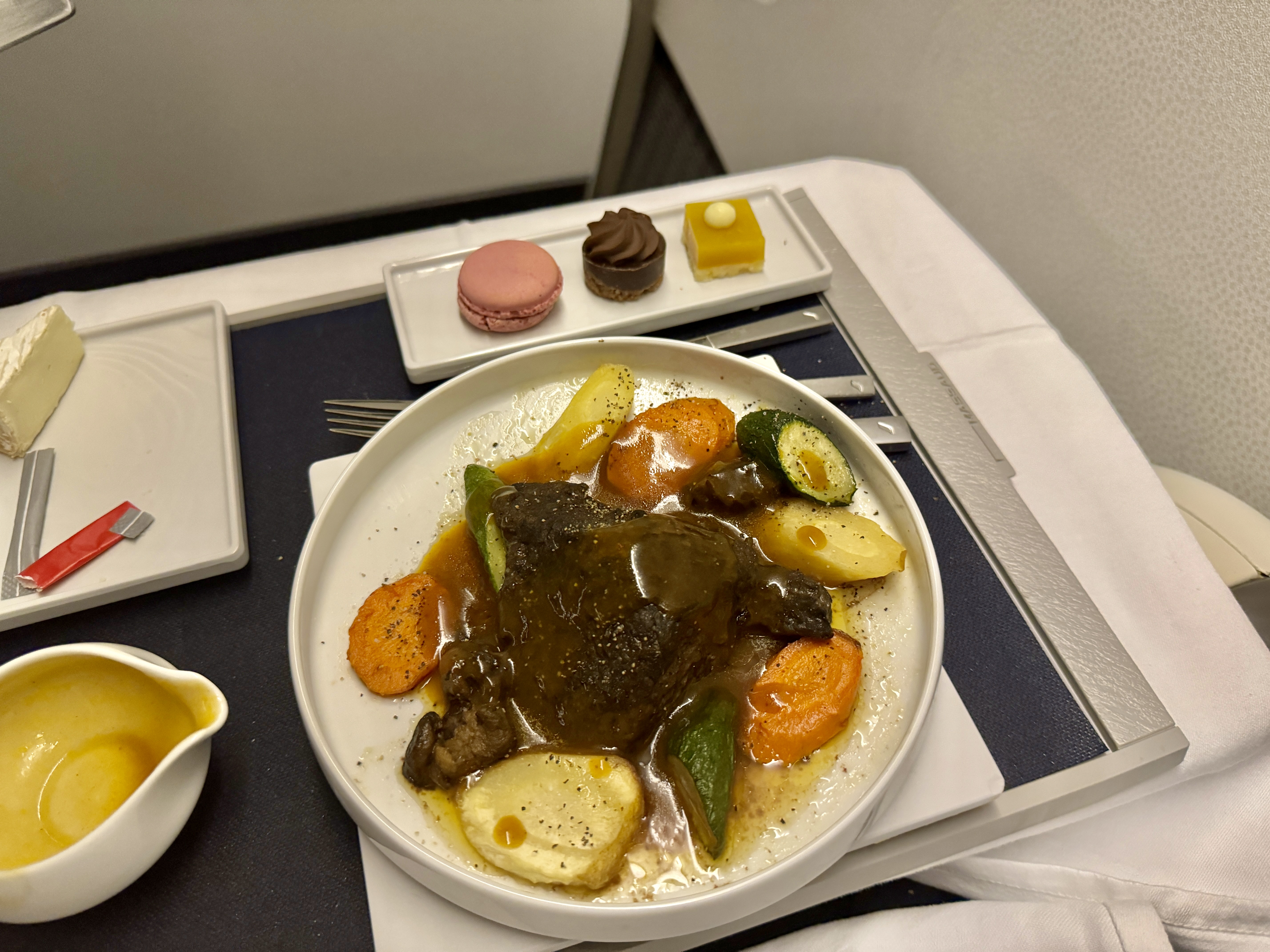 Air France 777 Business Class Beef With Jus Air France 777 Business Class Beef With Jus