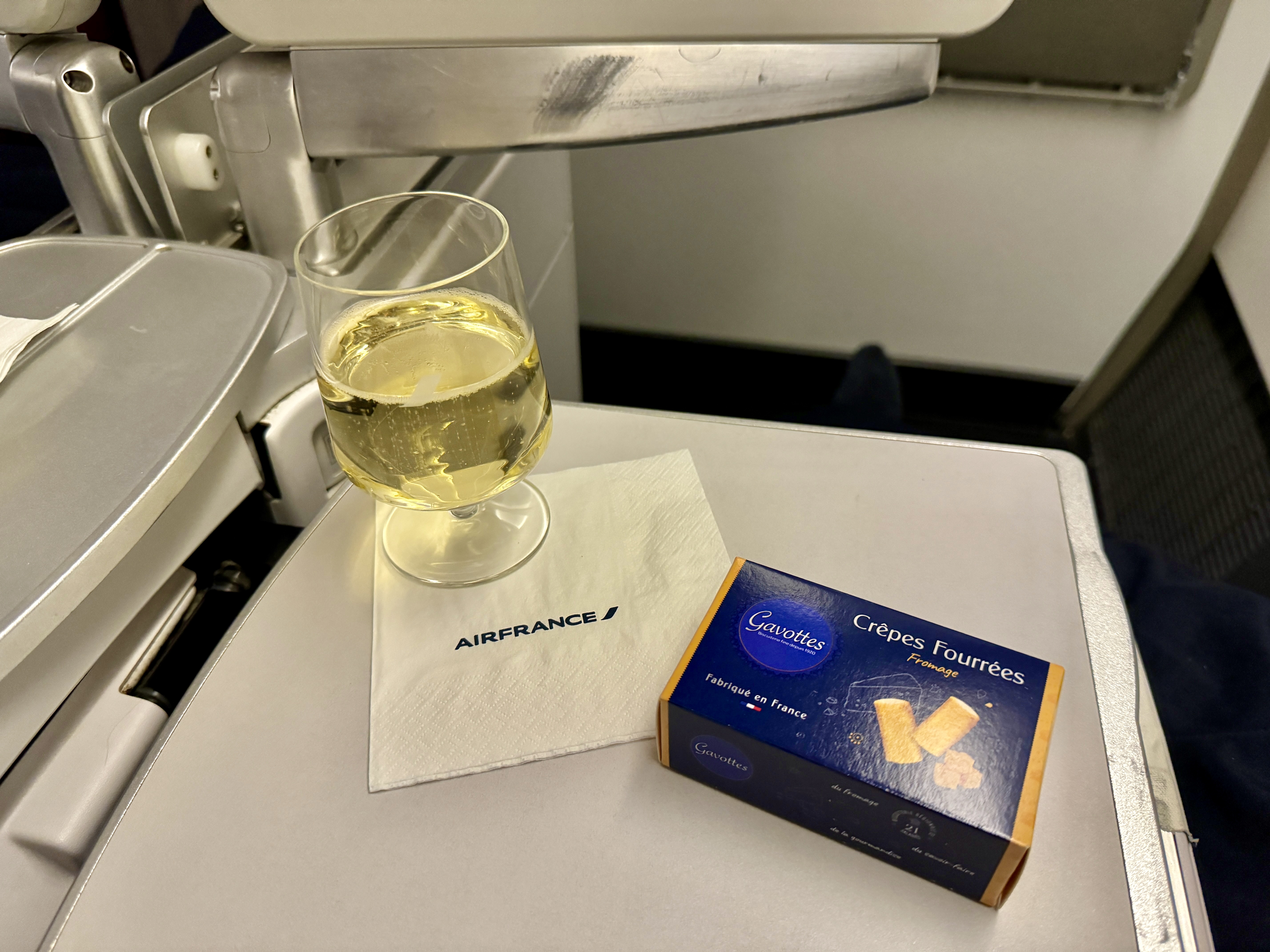 Air France Boeing 777 200 CDG JFK premium economy cabin 1 Air France 777 Business Class Champagne and Snack