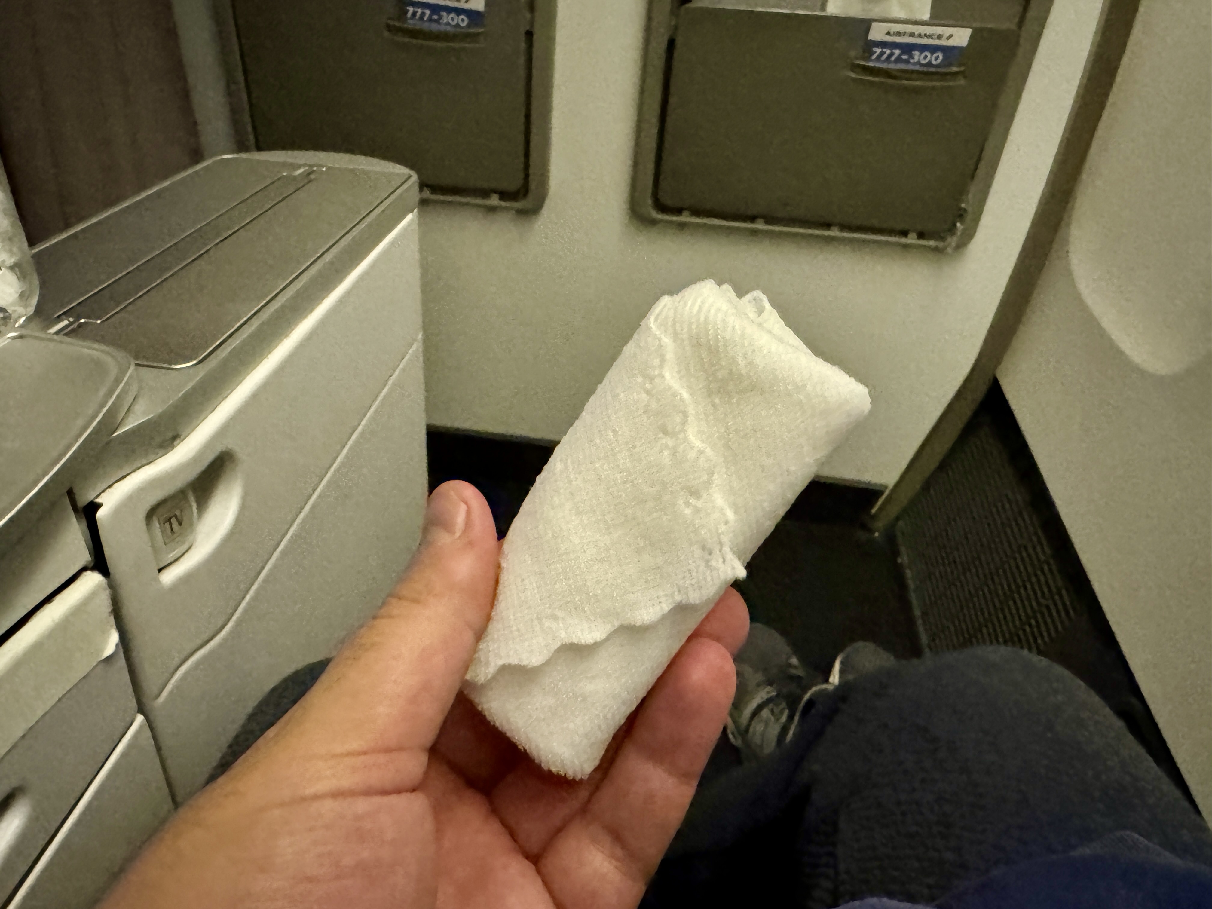 Air France 777 Business Class Hot Towel Air France 777 Business Class Hot Towel