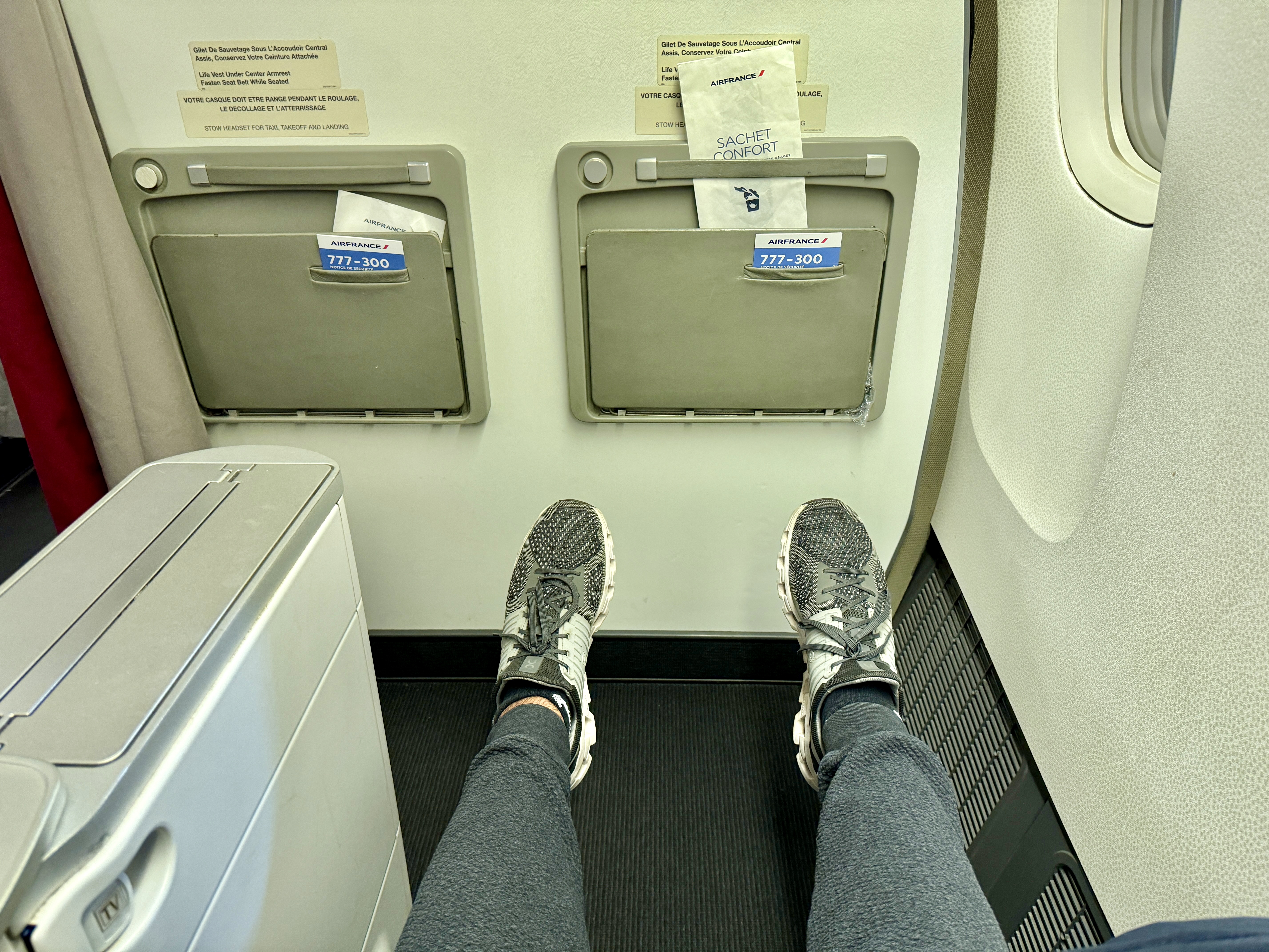 Air France 777 Business Class Legroom Air France 777 Business Class Legroom