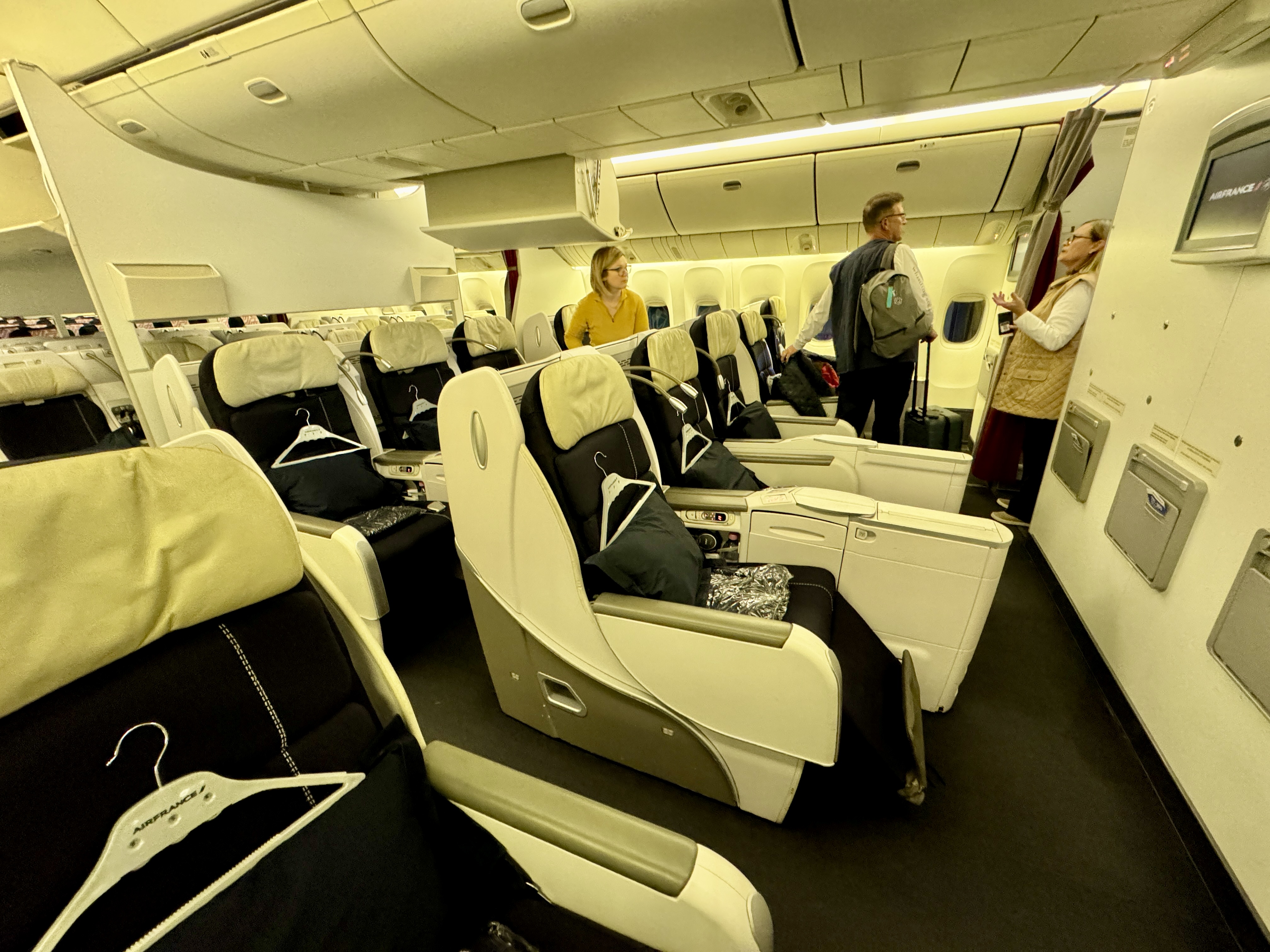 Air France 777 Business Class Middle Seats Air France 777 Business Class Middle Seats
