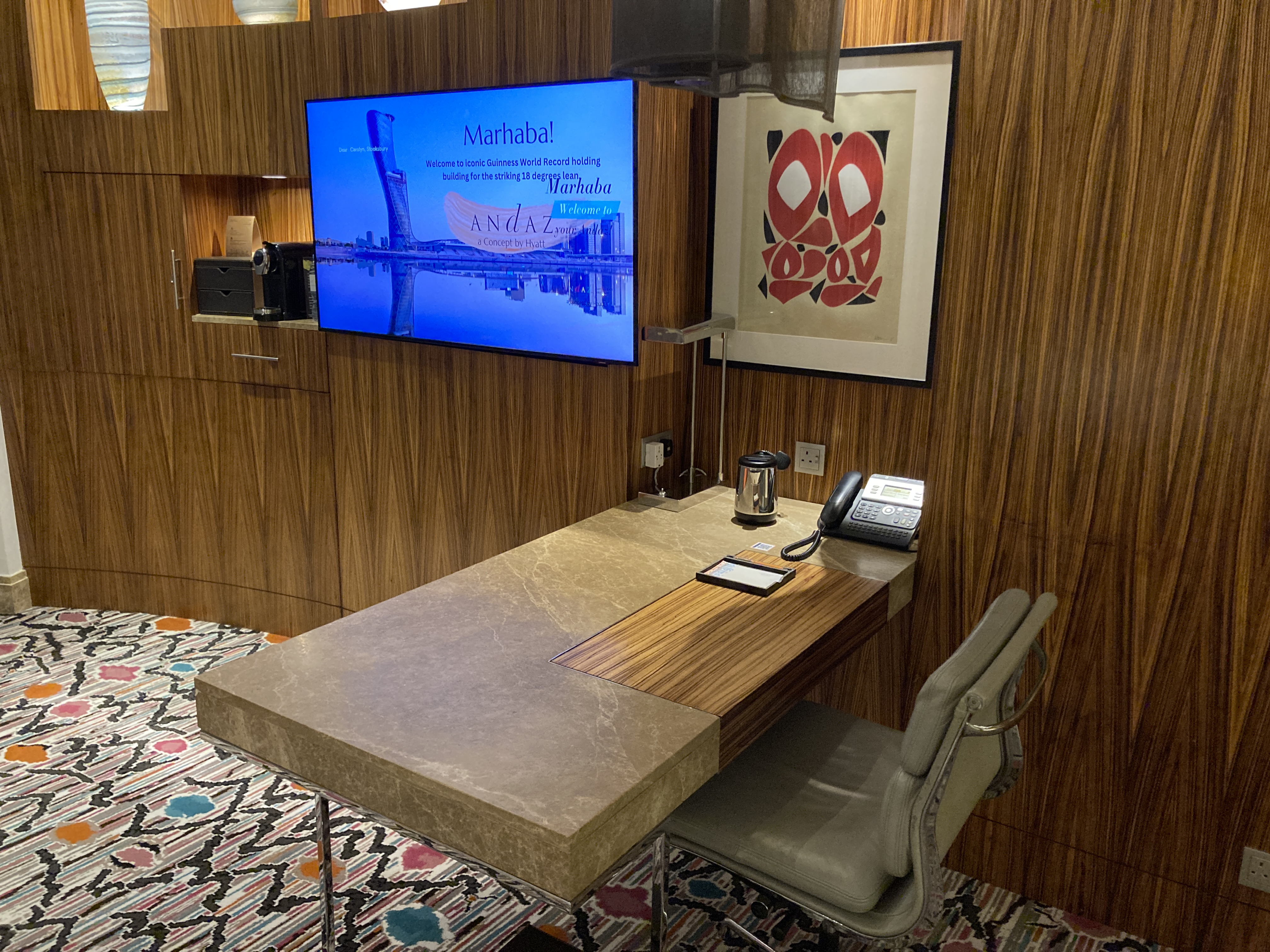 Andaz Capital Gate Abu Dhabi desk