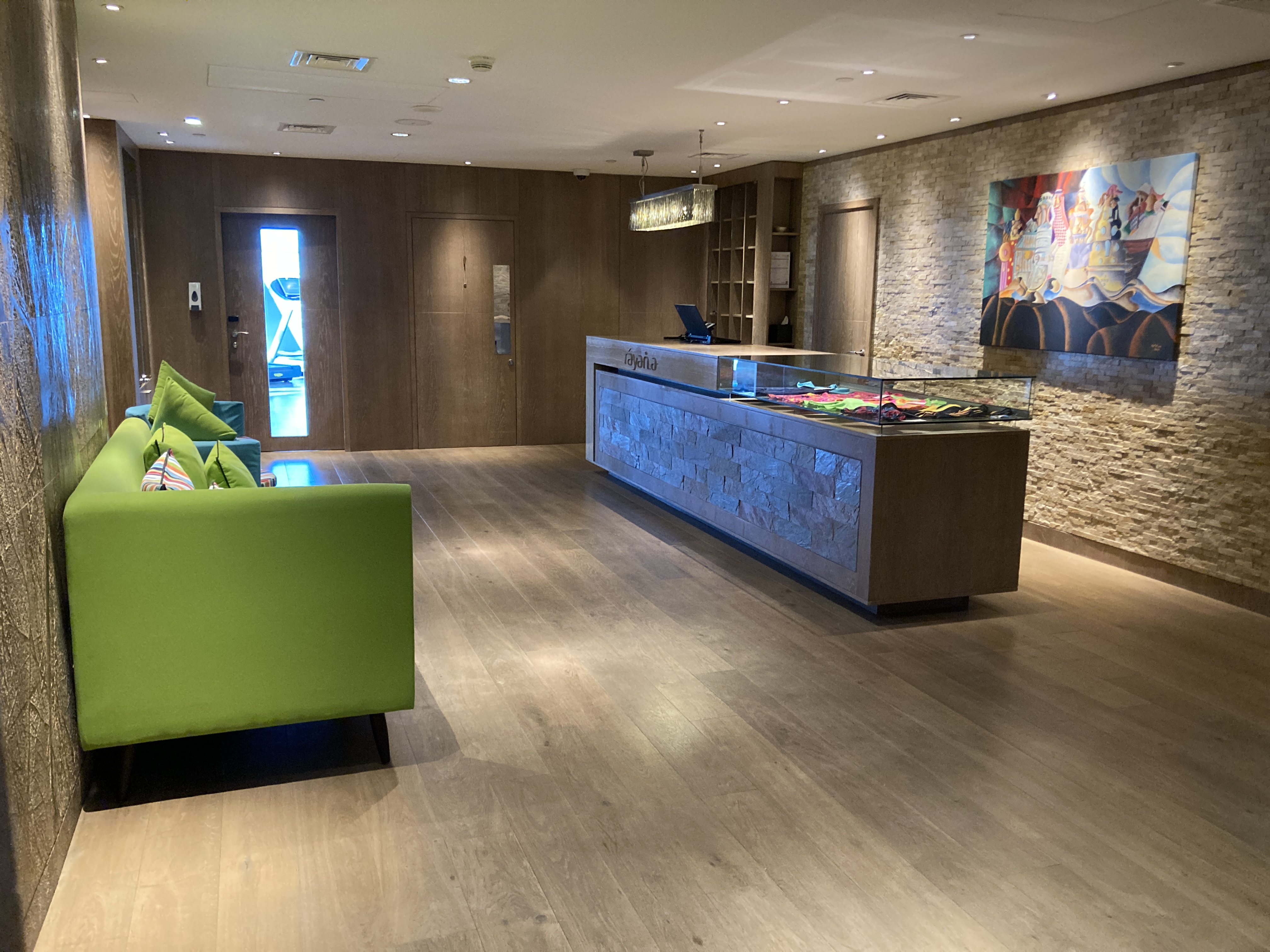 Andaz Capital Gate Abu Dhabi spa