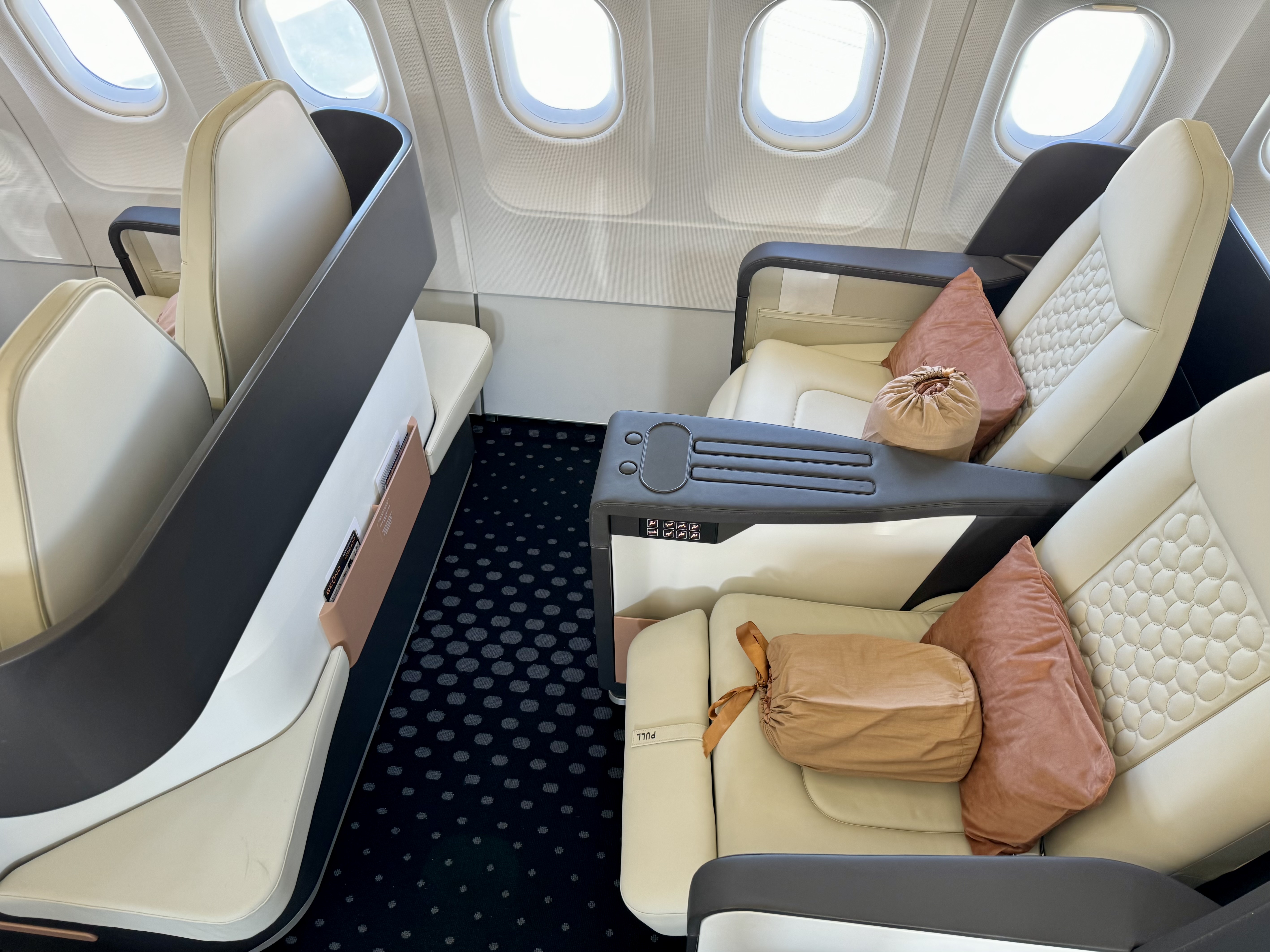 Beond business class regular seat Dubai Airshow 2023 Beond business class regular seat Dubai Airshow 2023