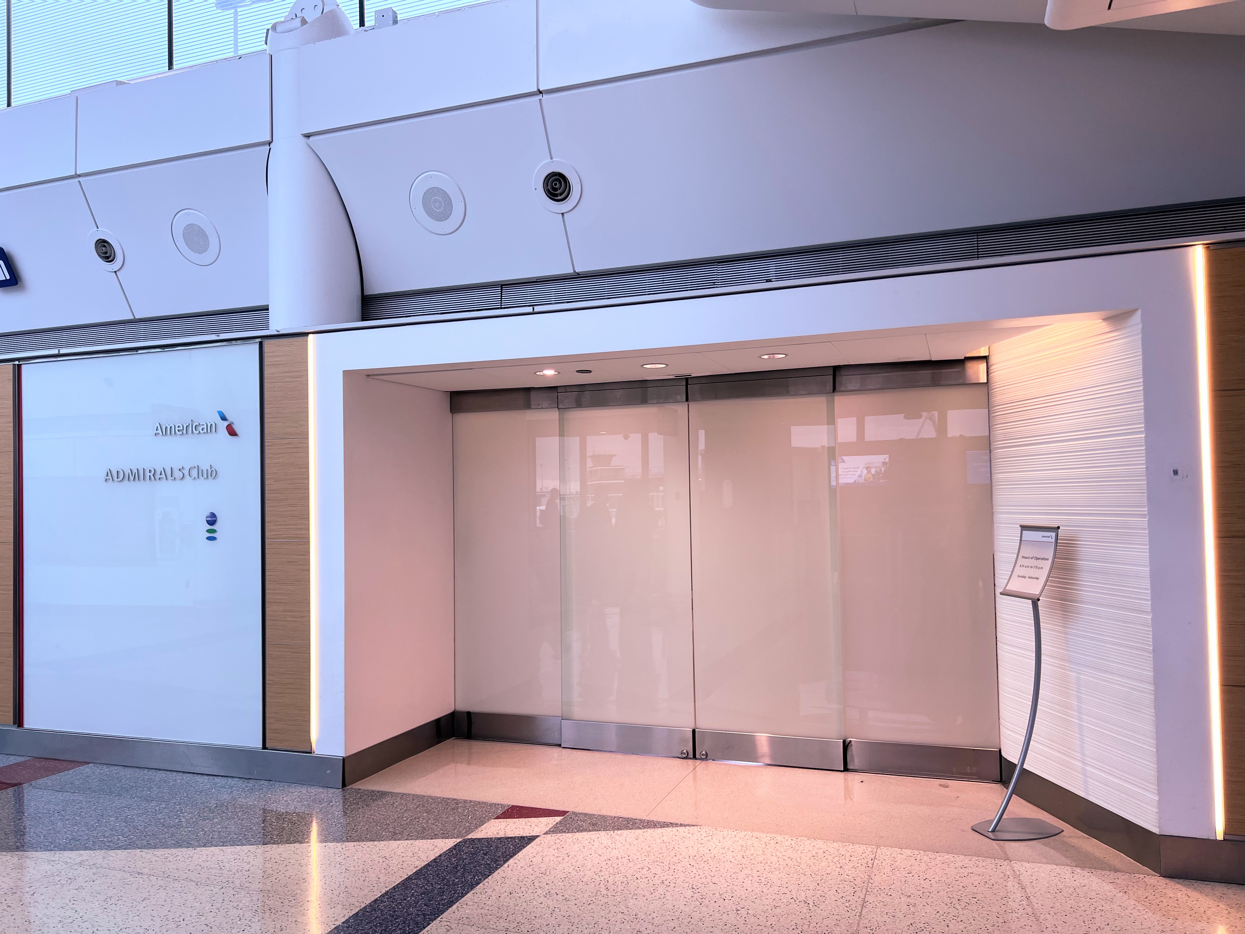 Chicago OHare Admirals Club Concourse G entrance Chicago OHare Admirals Club Concourse G entrance