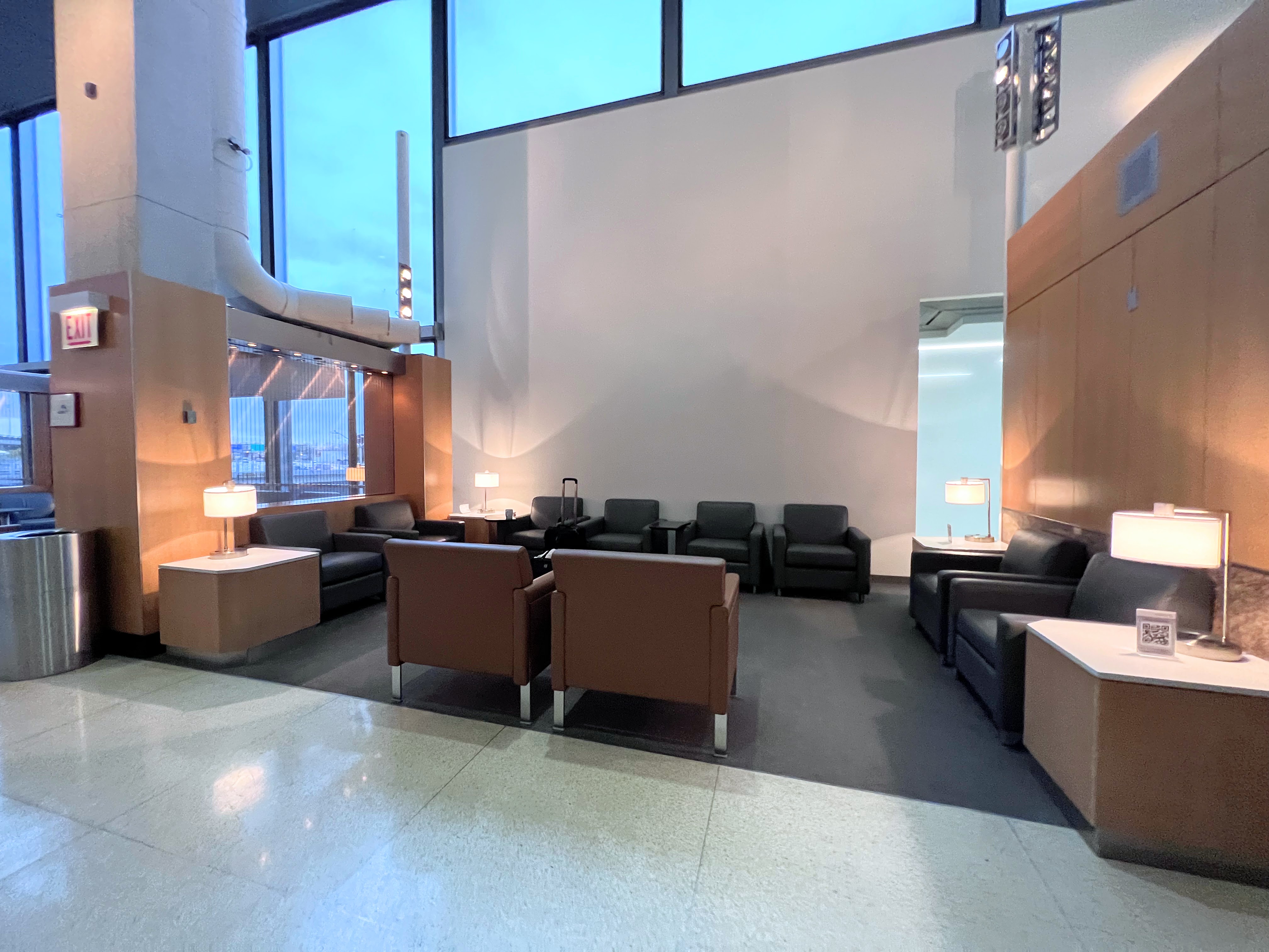Chicago OHare Admirals Club Concourse L seating area Chicago OHare Admirals Club Concourse L seating area