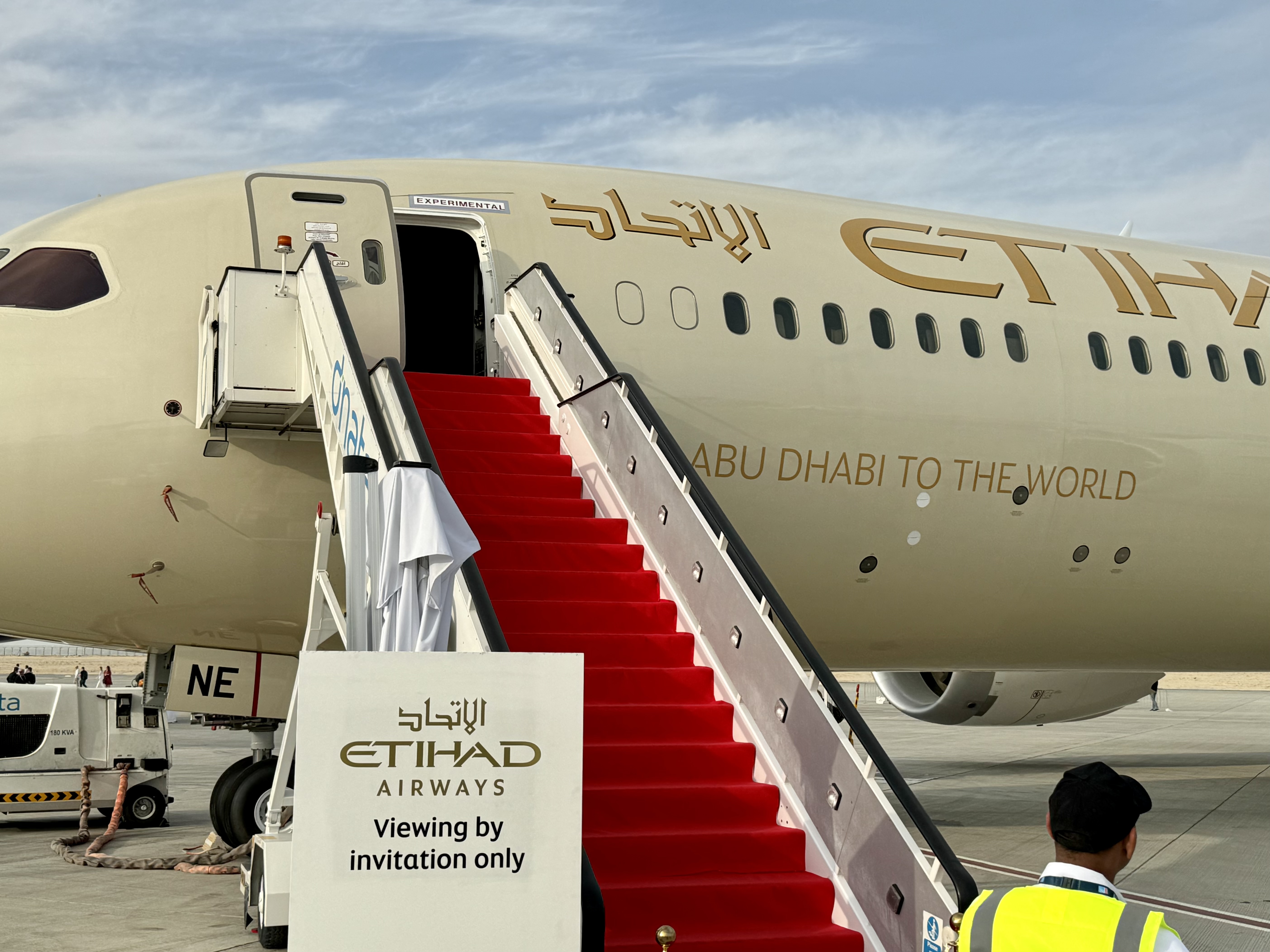 Dubai Airshow Etihad Boeing Dreamliner 787 1 Dubai Airshow Etihad Boeing Dreamliner 787 1