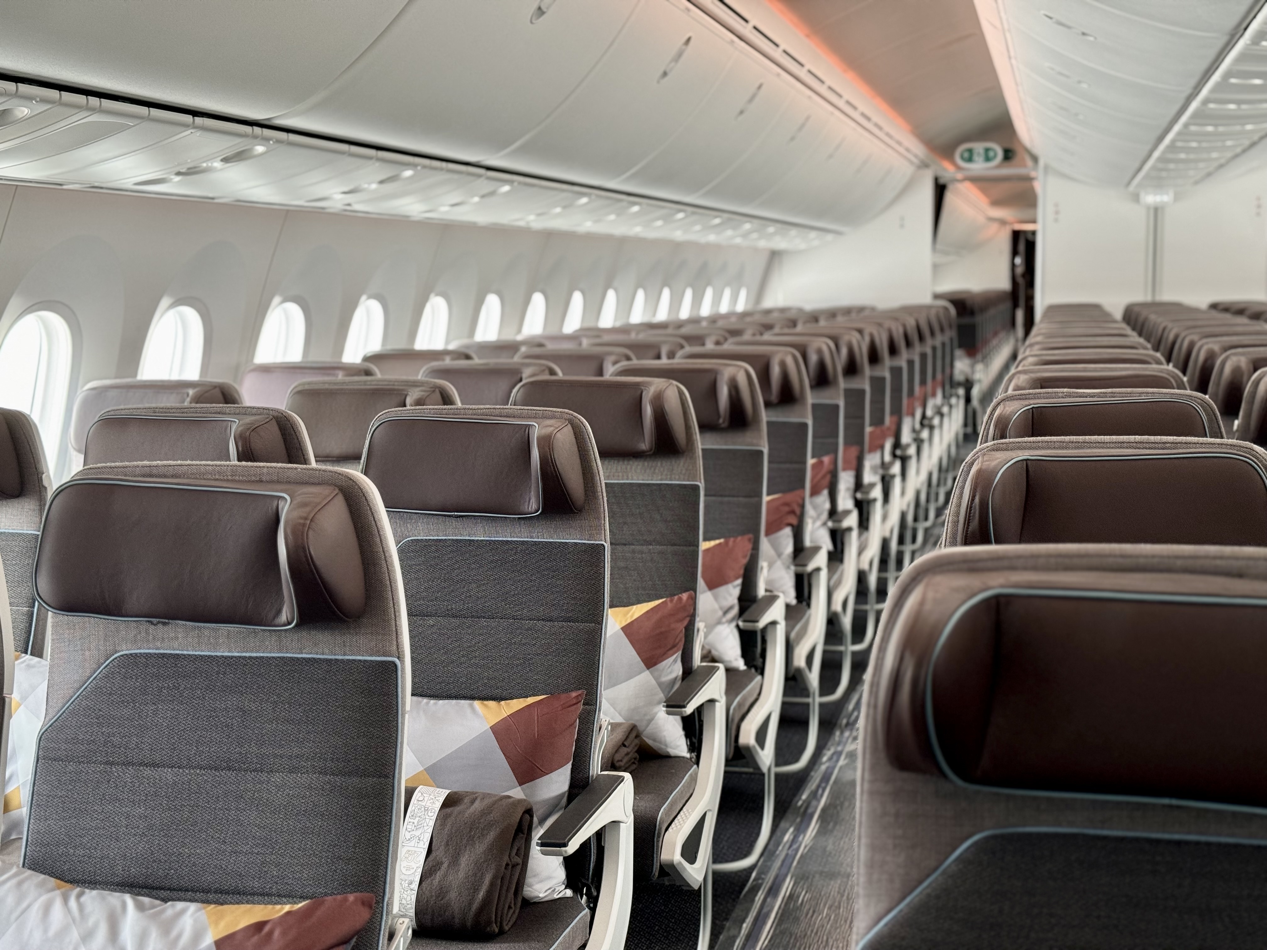 Dubai Airshow Etihad new 787 Dreamliner economy cabin Dubai Airshow Etihad new 787 Dreamliner economy cabin